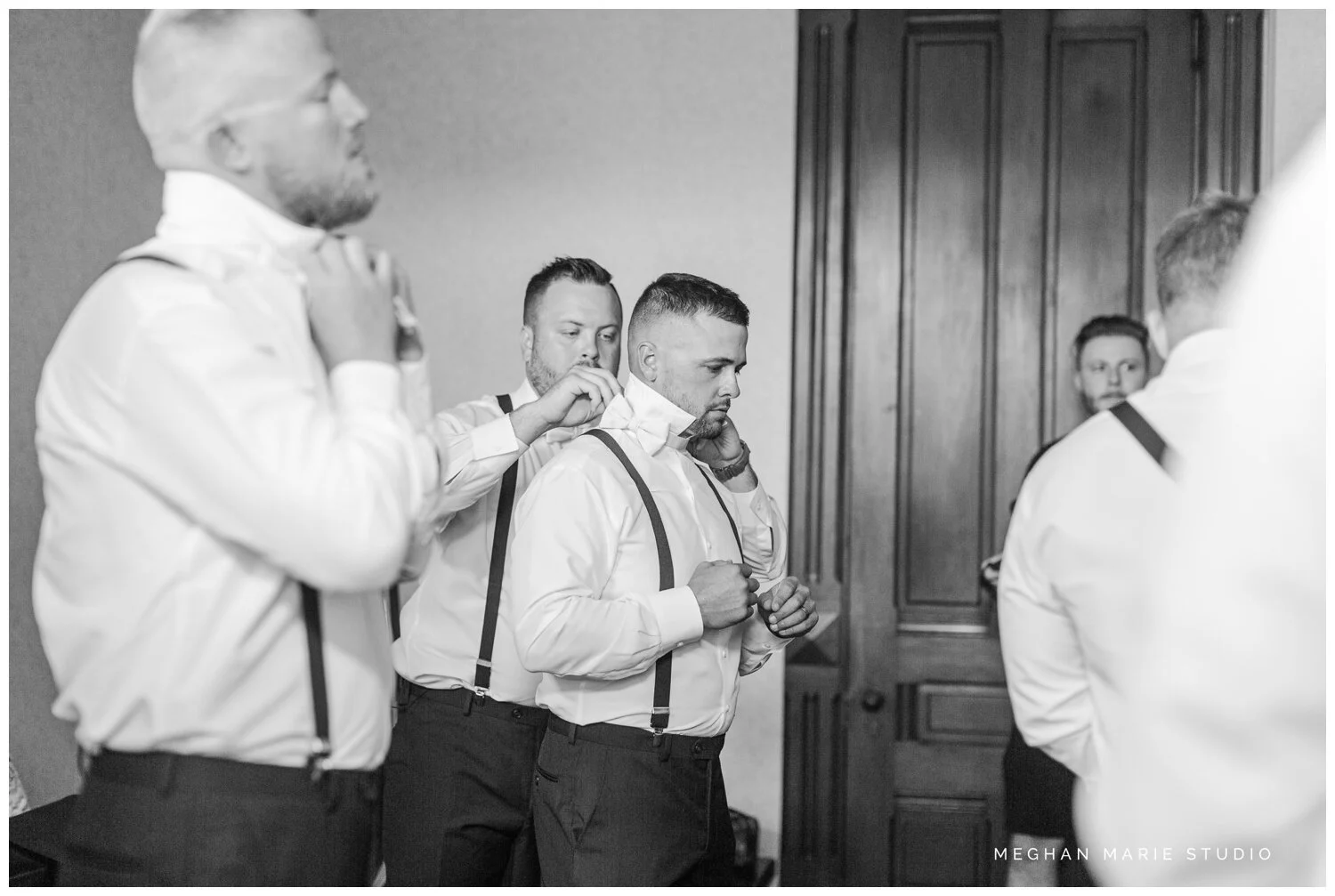 meghan marie studio wedding photographer ohio dayton columbus cincinnati people photog barn outdoor blended family troy tipp city rustic chic_2005.jpg