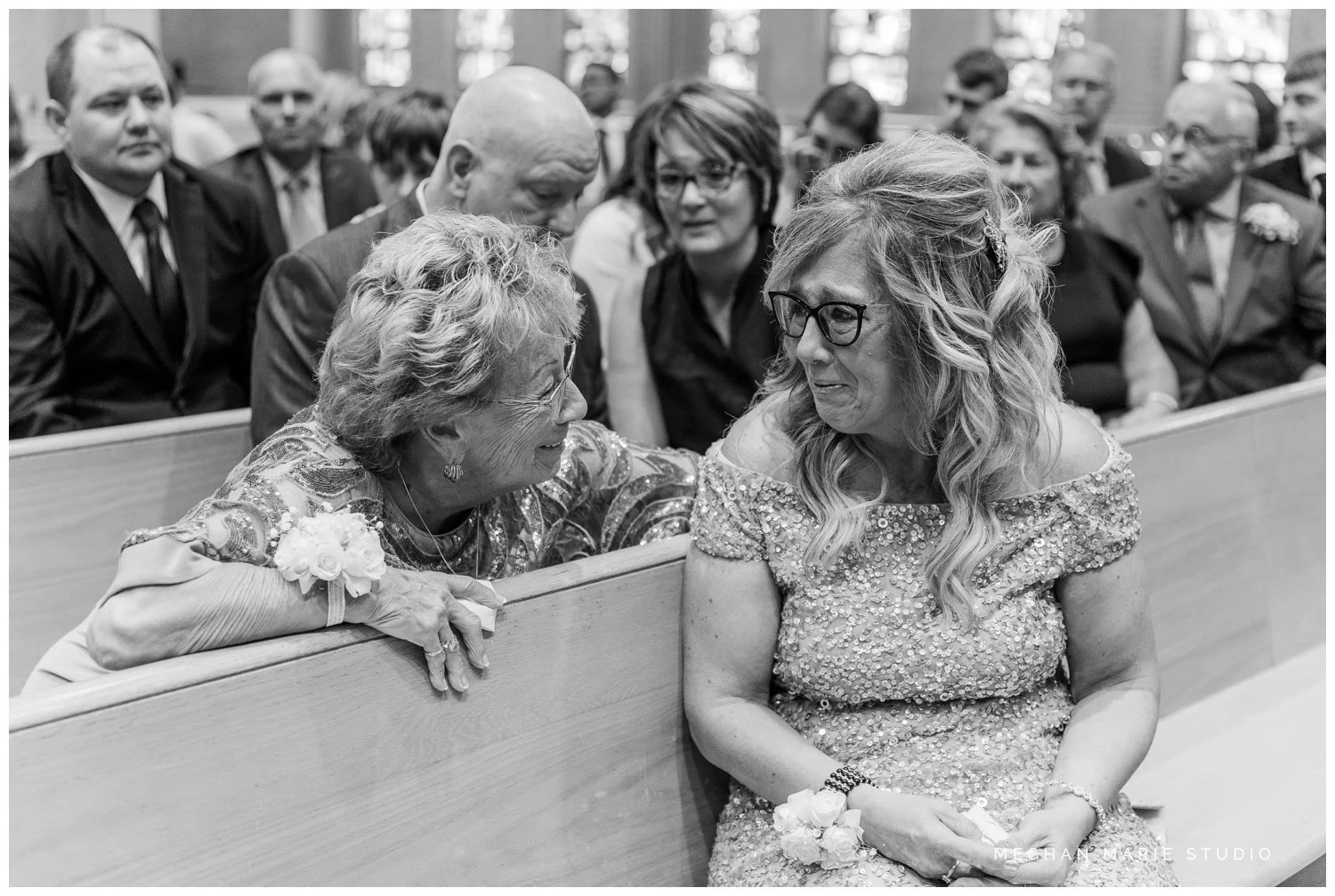 meghan marie studio wedding photographer ohio dayton columbus cincinnati people photog troy tipp city versailles black white modern candlight st michael st denis lnb events elegant white suit_6381.jpg