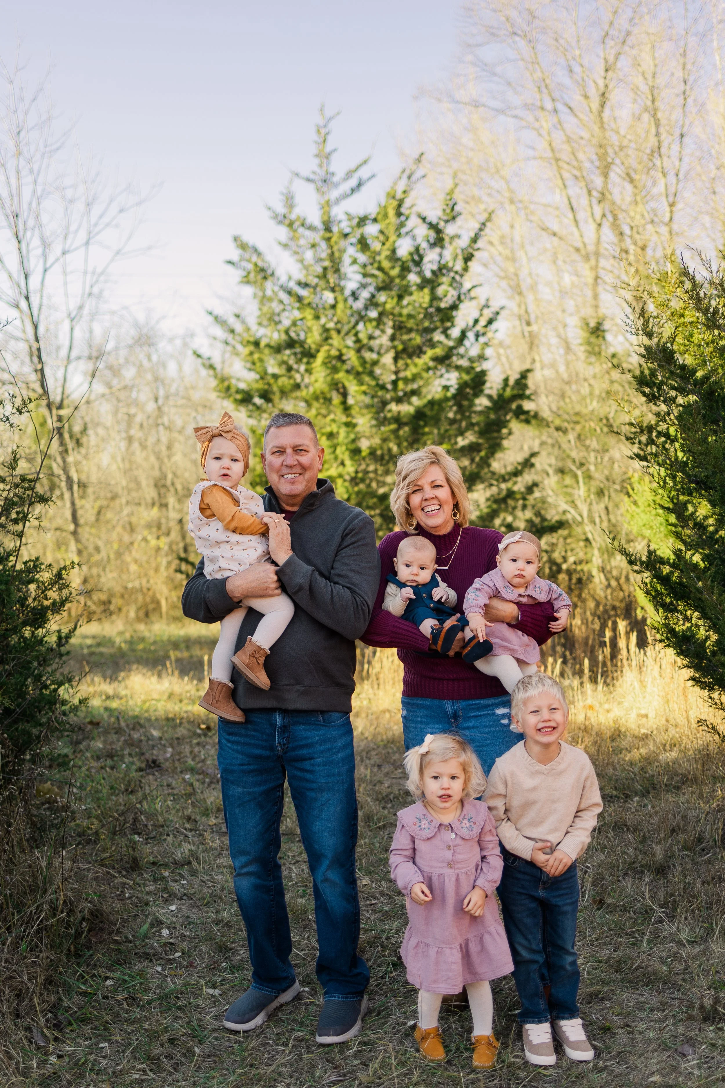 holidayminis-wuebkerfamily-2025-MeghanMarieStudio-05.jpg