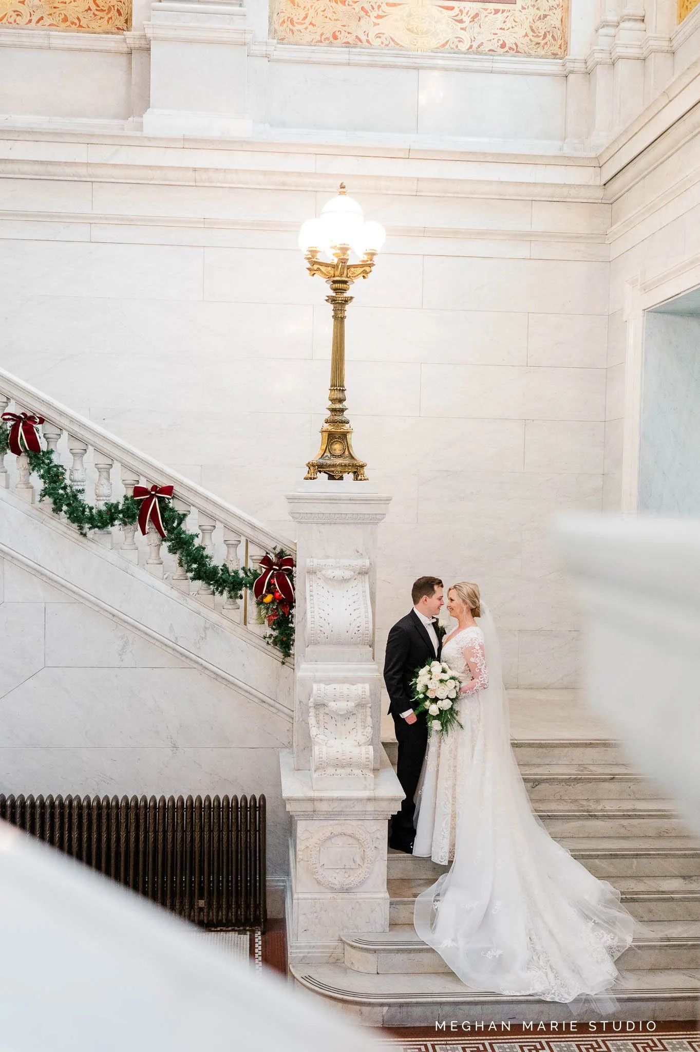 columbus-ohio-state-house-wedding.jpg