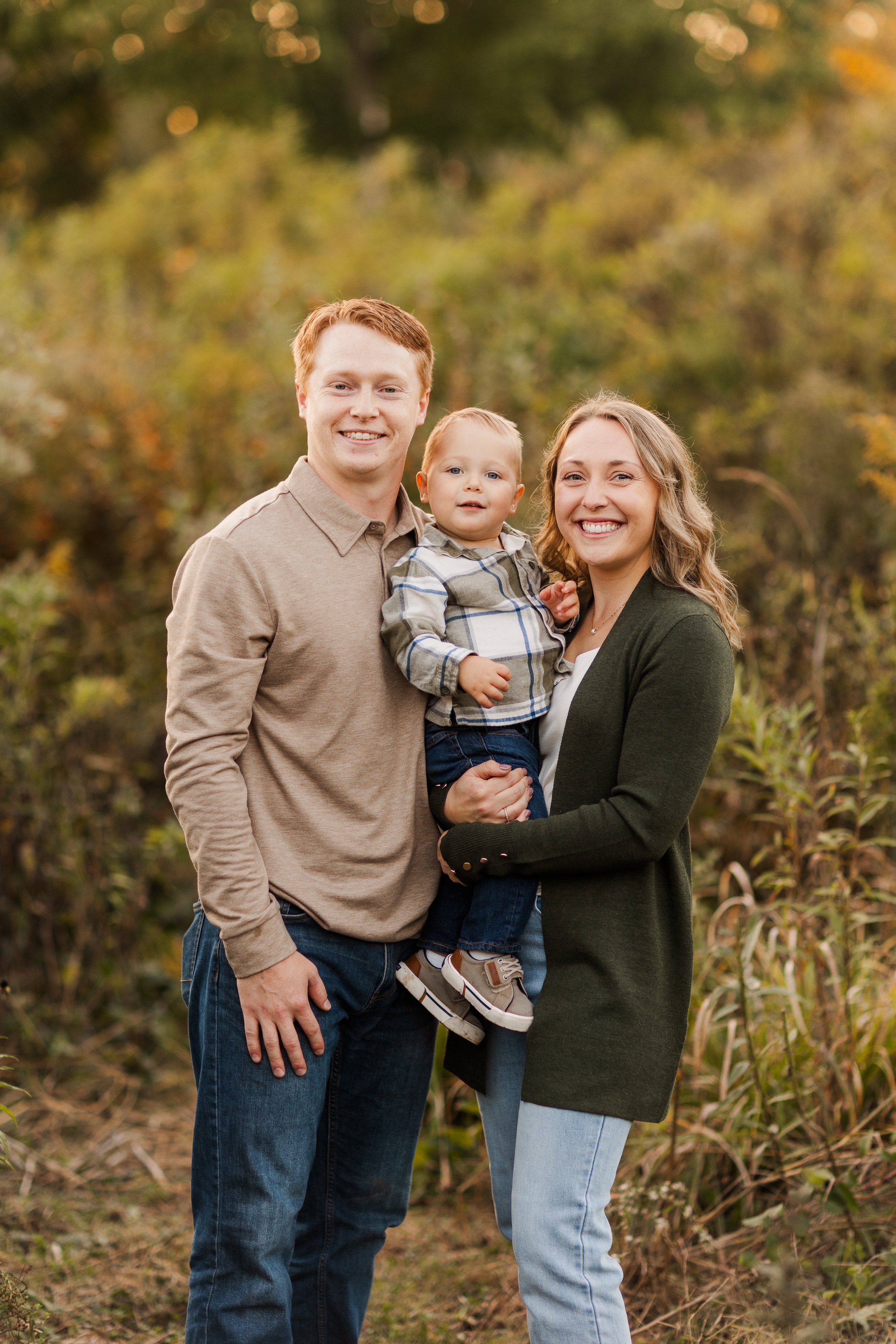 Fall Family Photos at Wegerzyn Gardens in Dayton, Ohio | The Mangen Family