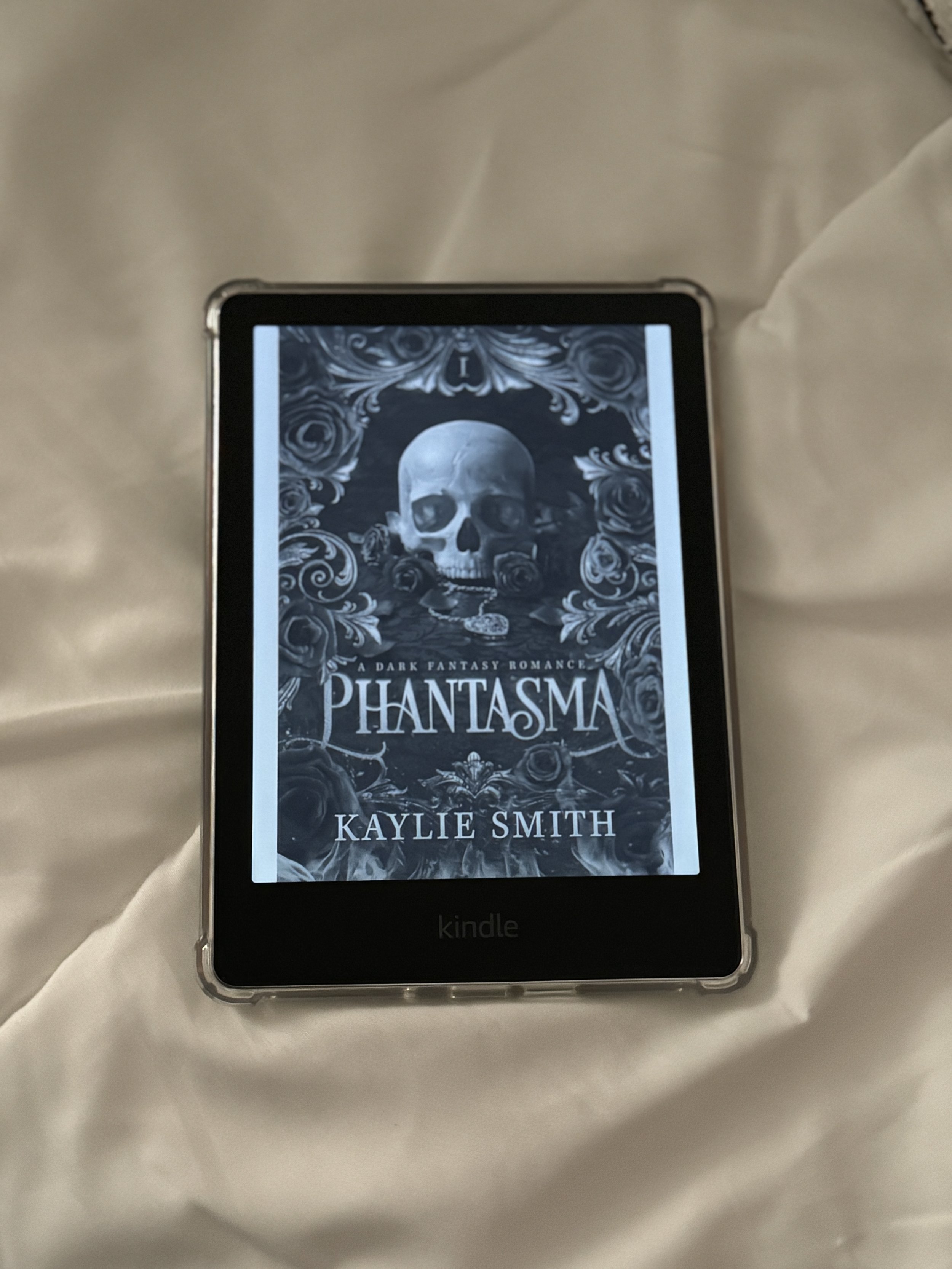 eARC Review: Phantasma by Kaylie Smith
