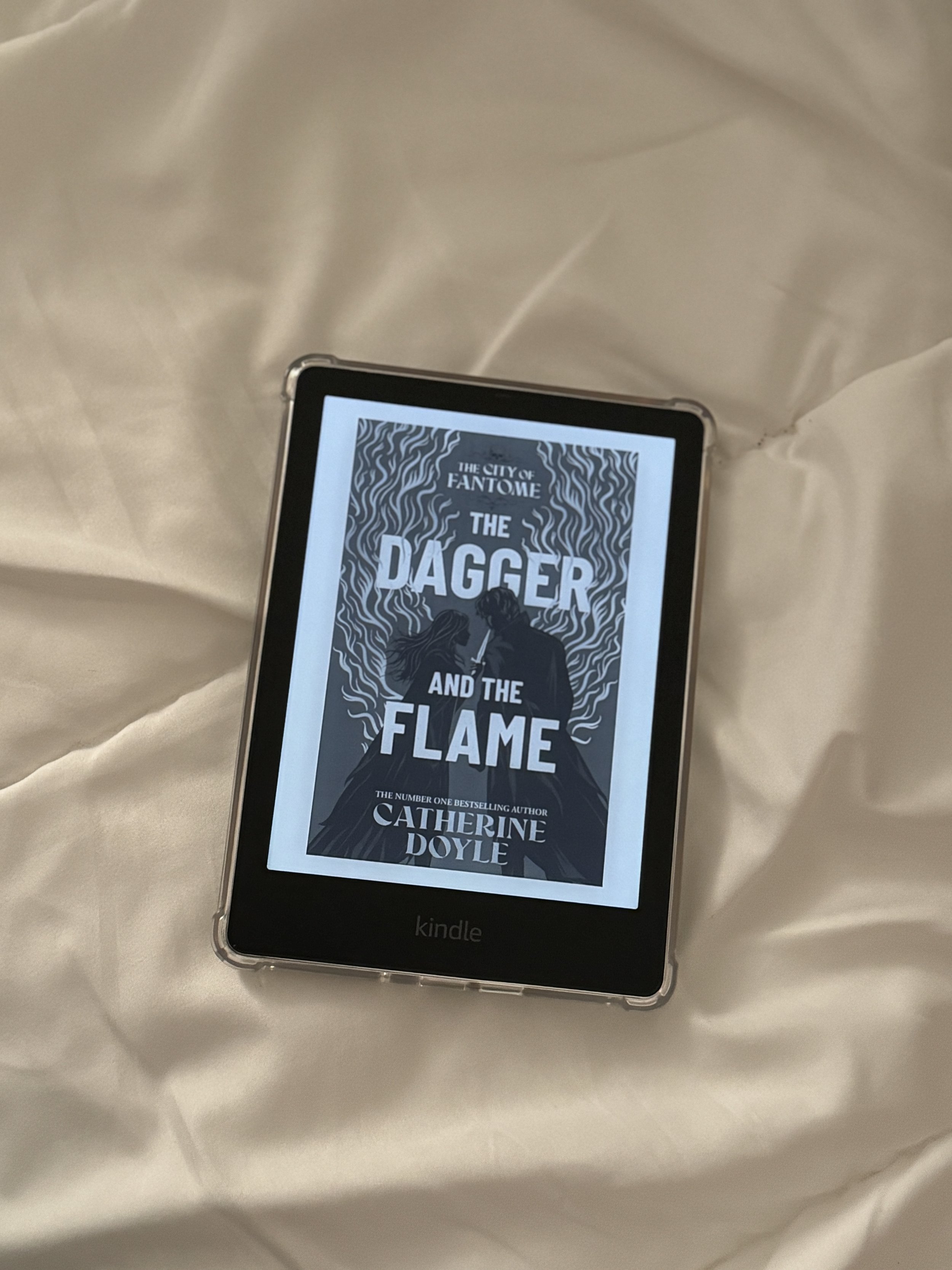 eARC Review: The Dagger and the Flame by Catherine Doyle