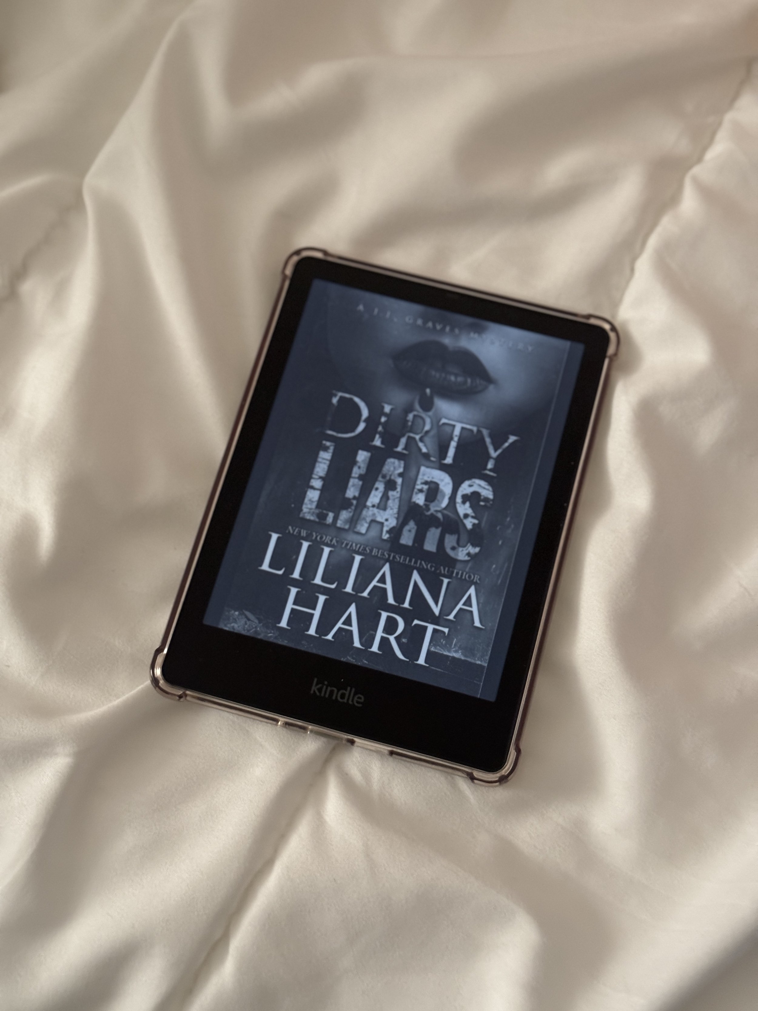 Review: Dirty Liars by Liliana Hart