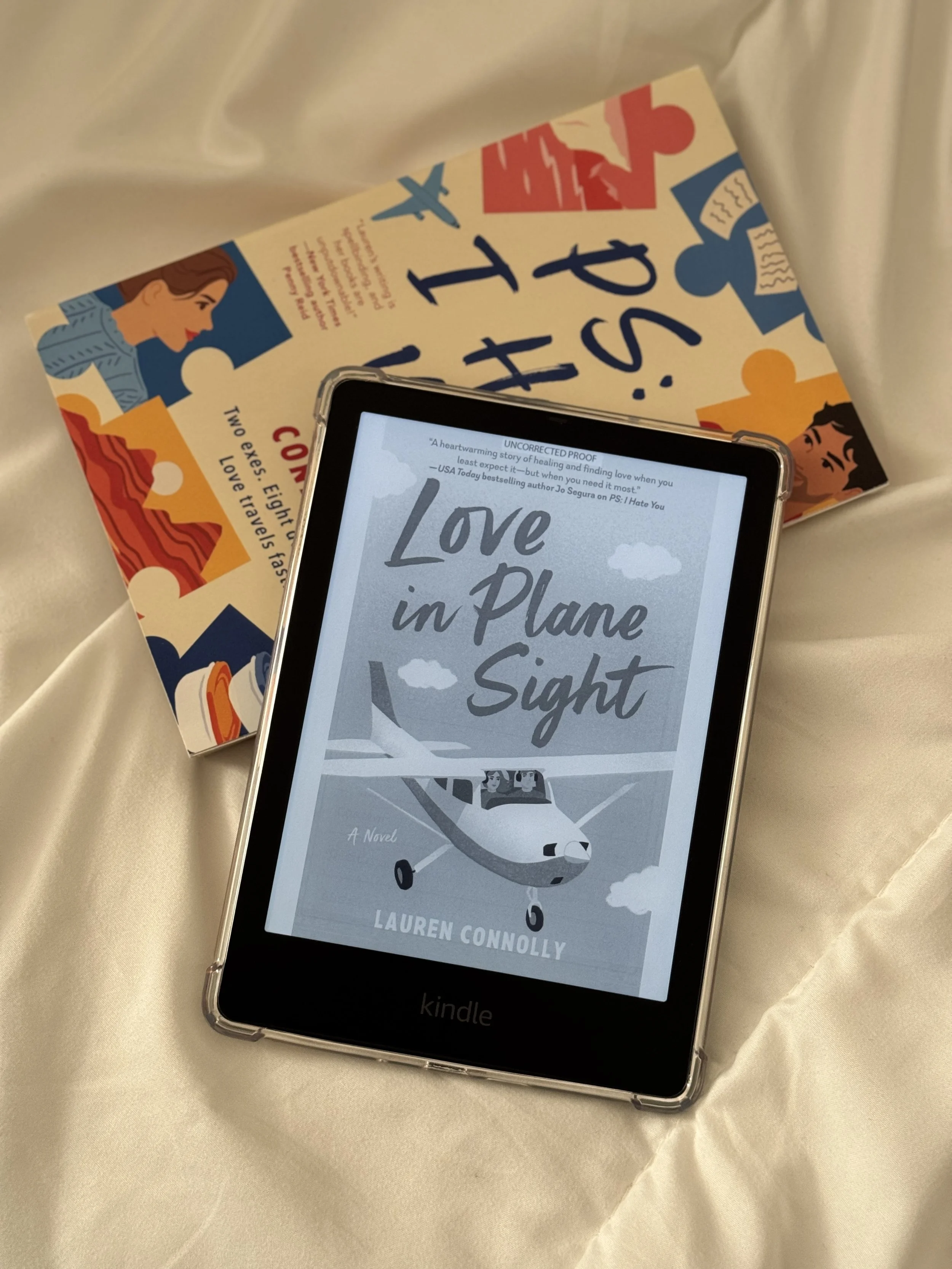 eARC Review: Love in Plane Sight by Lauren Connolly