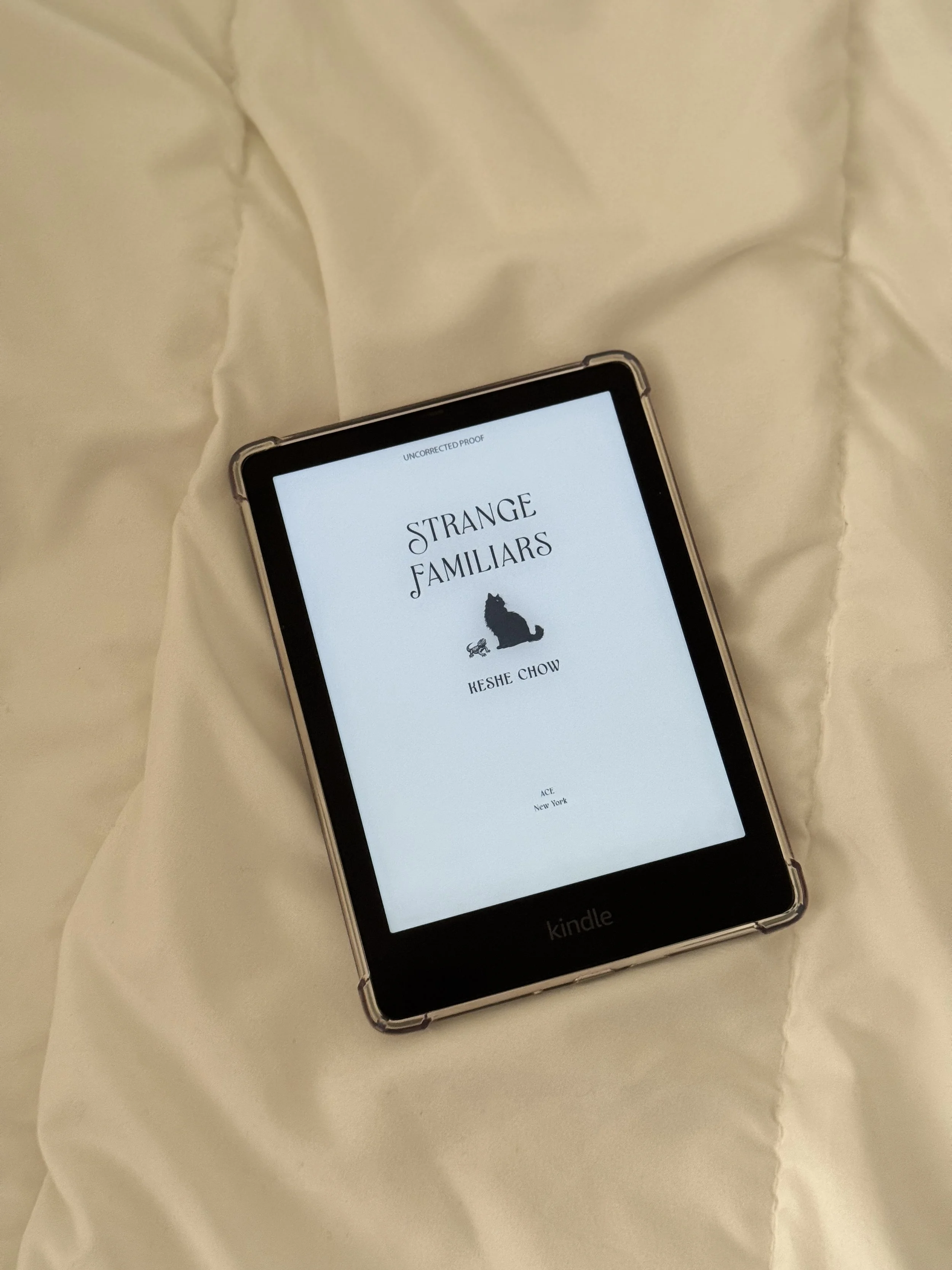 eARC Review: Strange Familiars by Keshe Chow