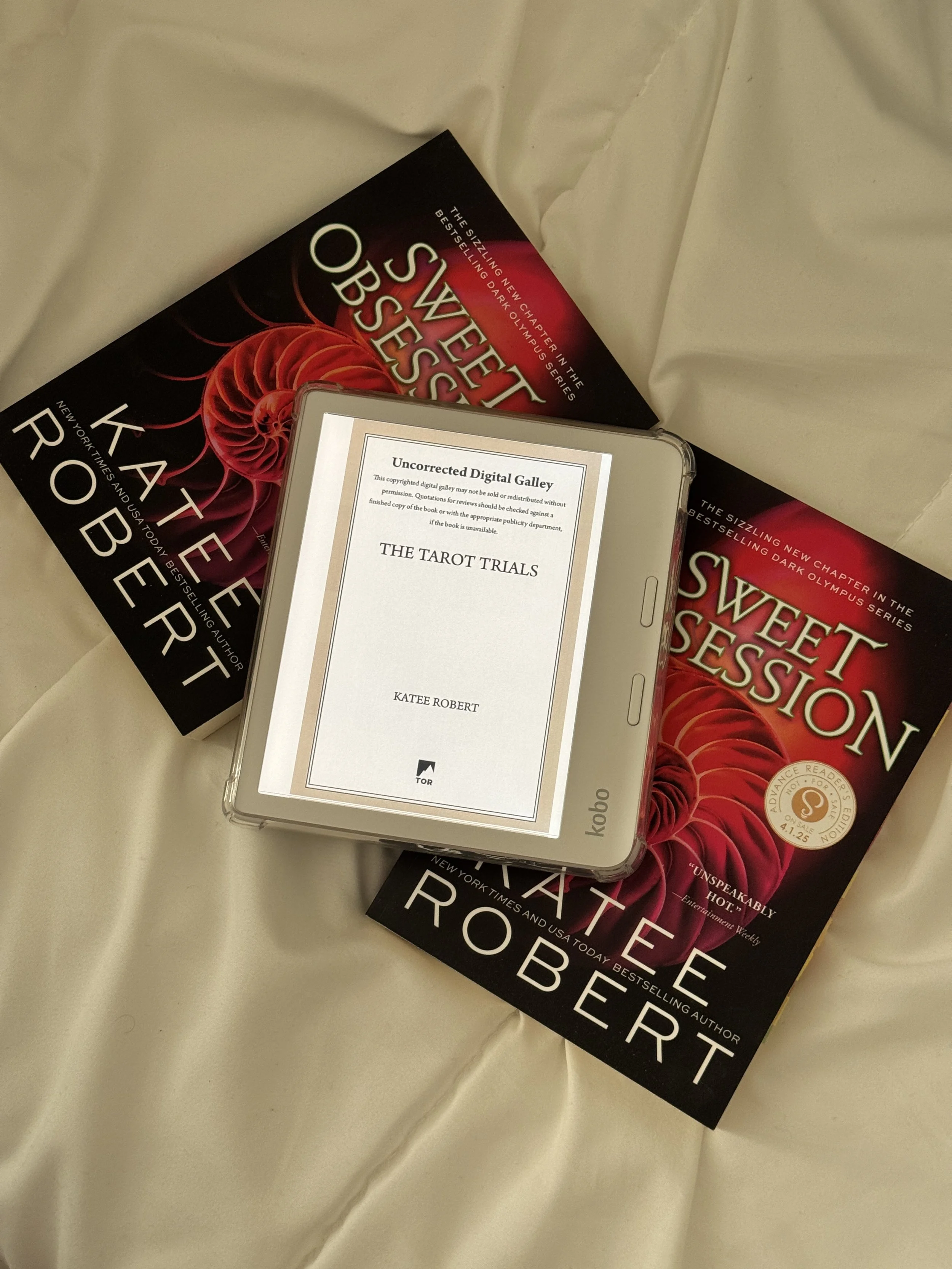 eARC Review: The Tarot Trials by Katee Robert