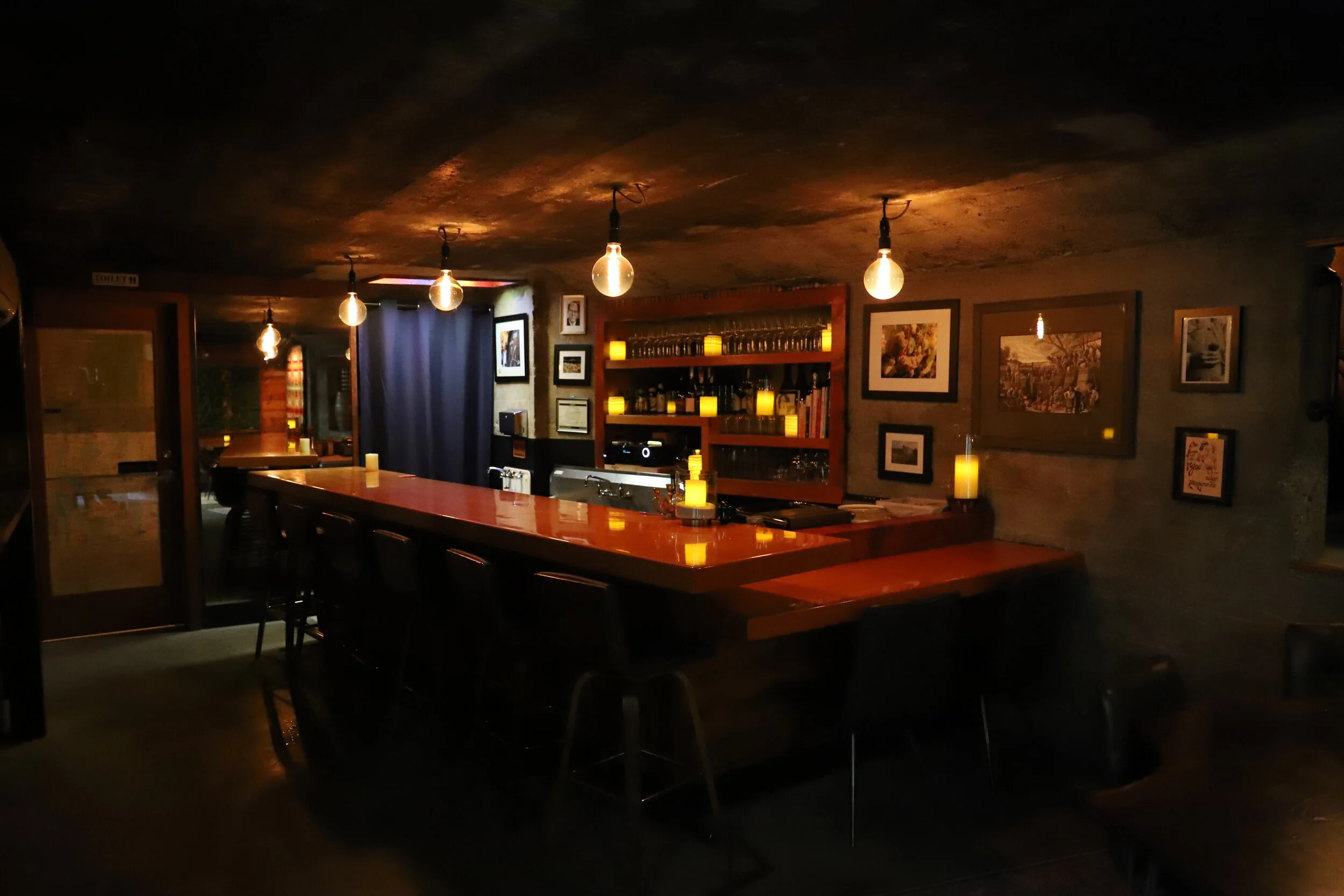 LES CAVES A WINERY BAR