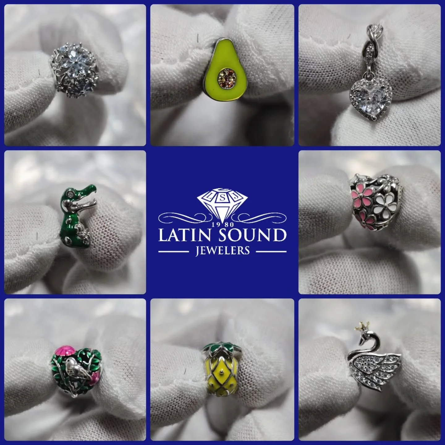 &iexcl;Han llegado m&aacute;s de 200 dijes impresionantes y &uacute;nicos! Pasa hoy y encuentra la pieza perfecta que refleje tu estilo.

Over 200 stunning and unique charms have just arrived! Stop by today and discover the perfect piece that reflect