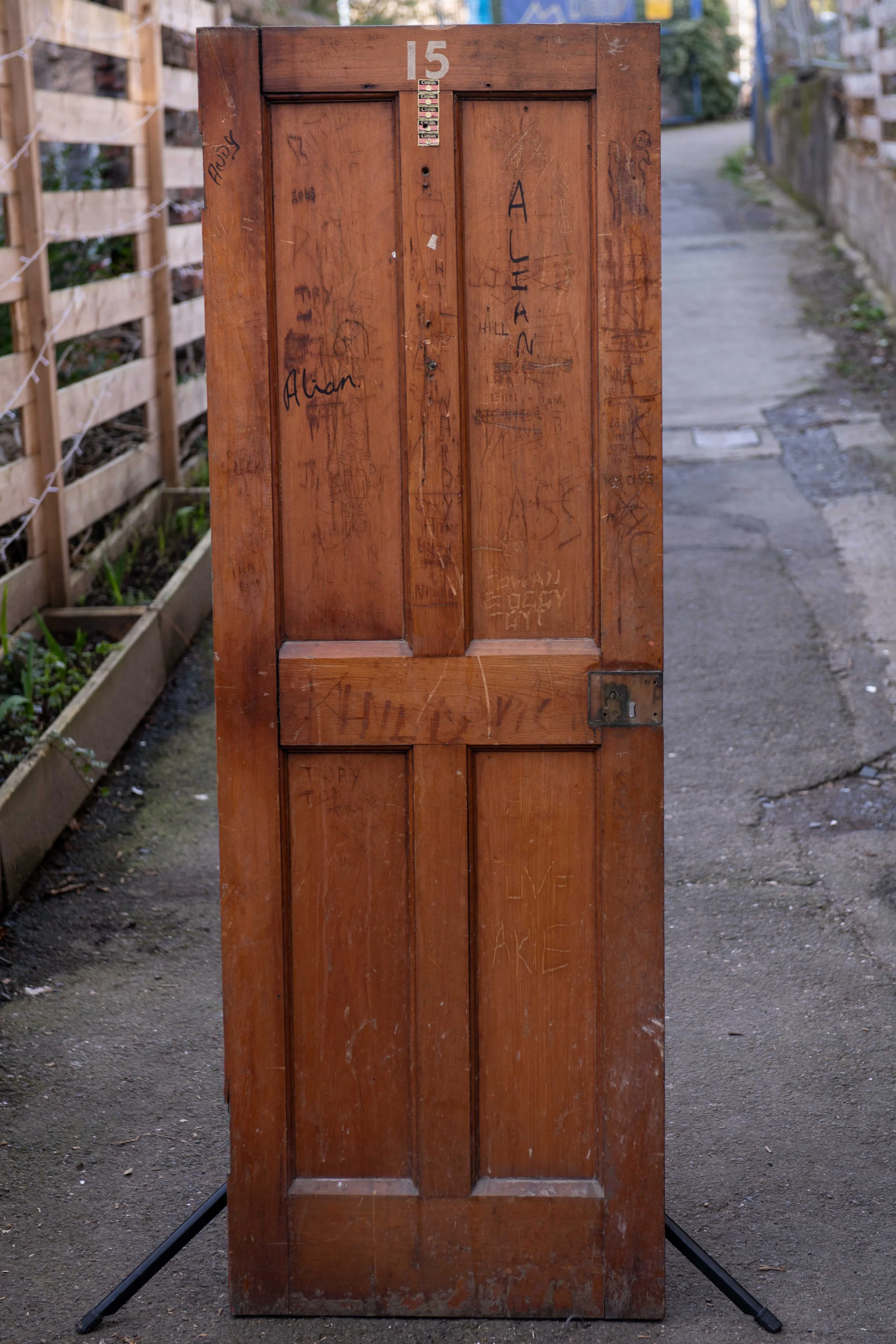 GBDT S Bath Doors111.jpg