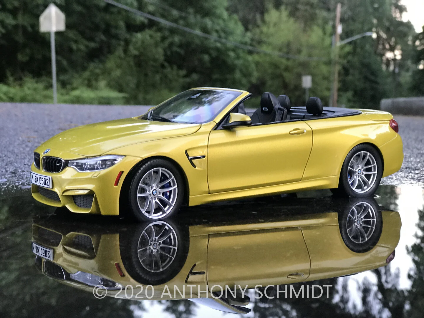 Yellow16BMW_M4Convertible.jpg