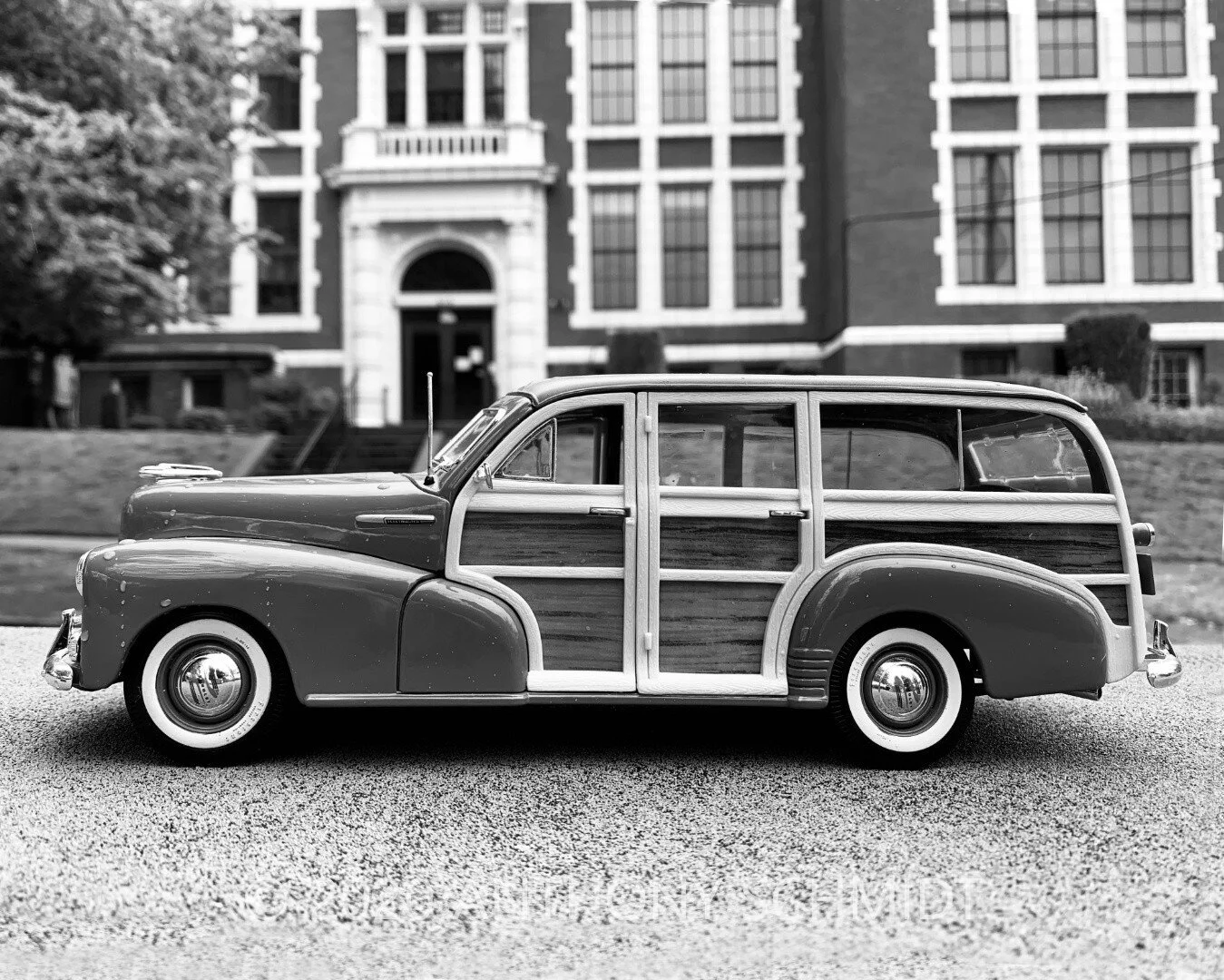 48 Chevy Fleetmaster woody black and white.jpg