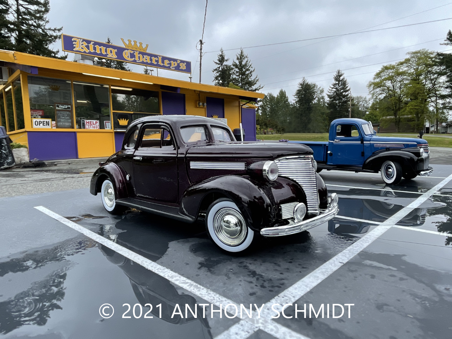 1939 Chevrolet coupe.png