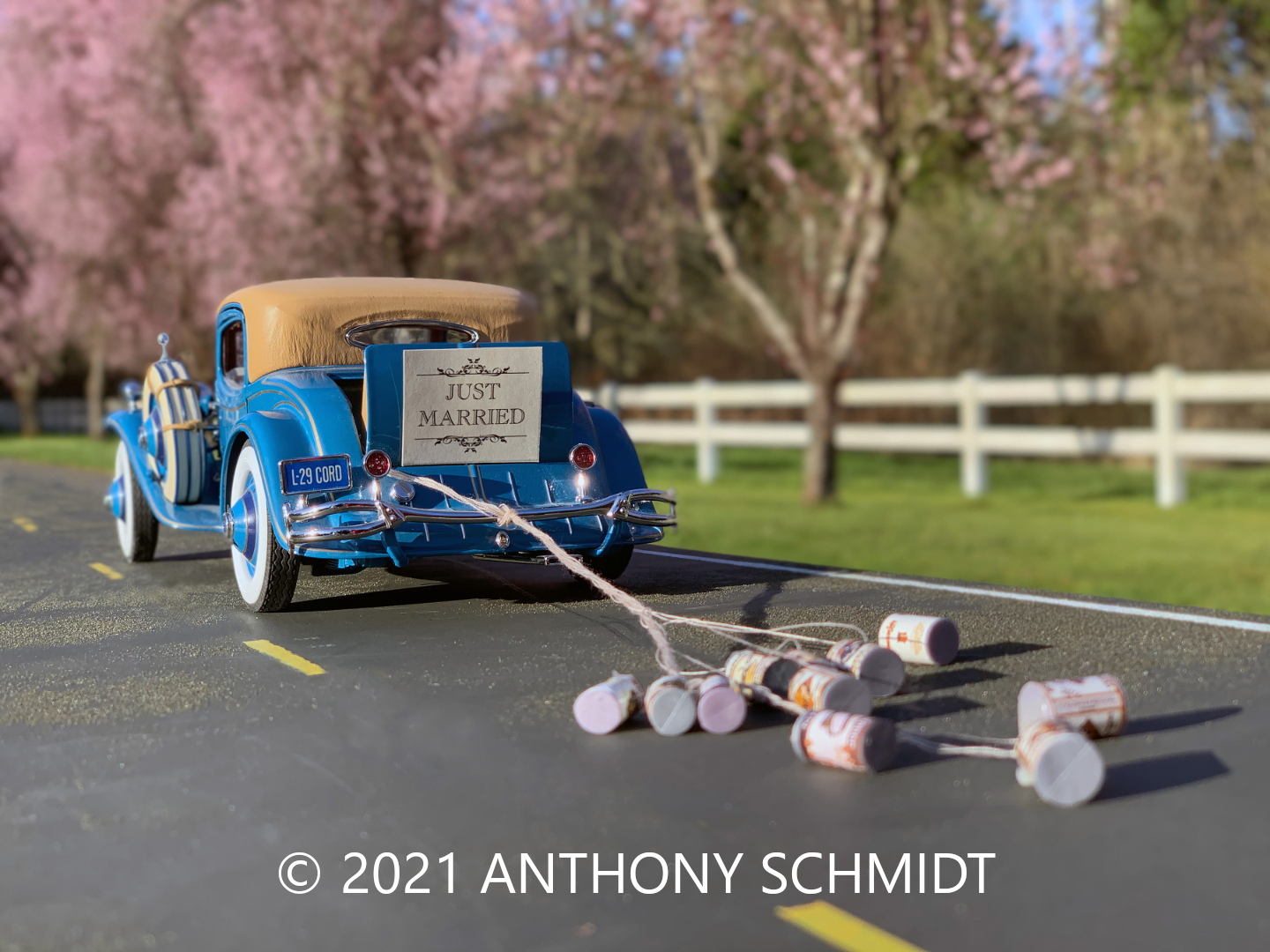wedding car 1929 Cord .png