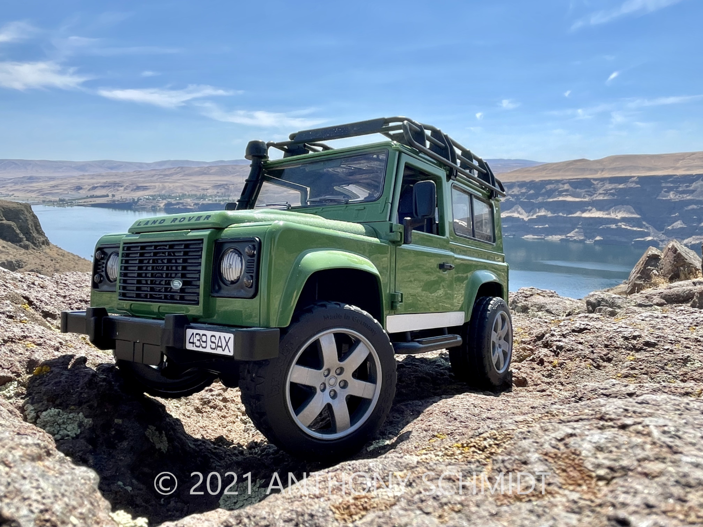 2002 Landrover Defender.png