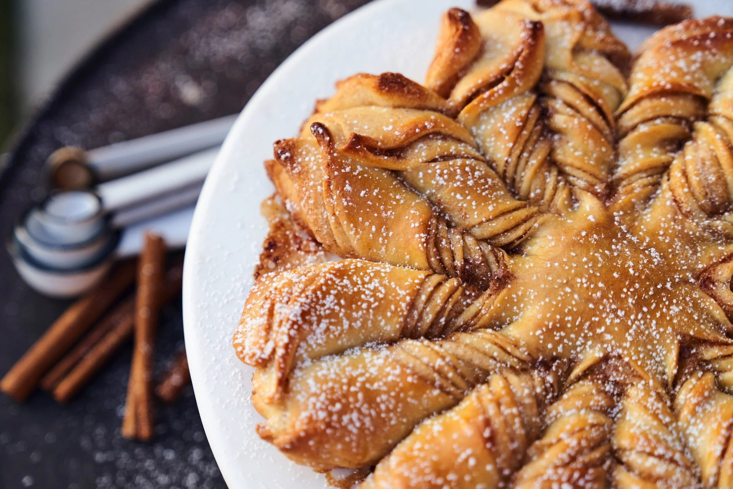 Cinnamon Sugar Star Bread