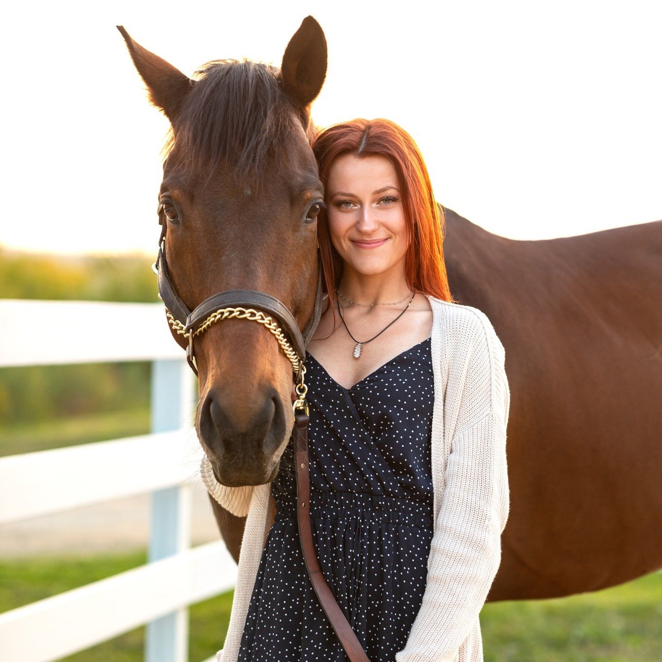 There's something magical about including your four-legged best friend in your senior portraits! Kennedy and her horse made this session extra special 🐎✨

If you have a horse, please consider including them in your next family or senior portrait ses