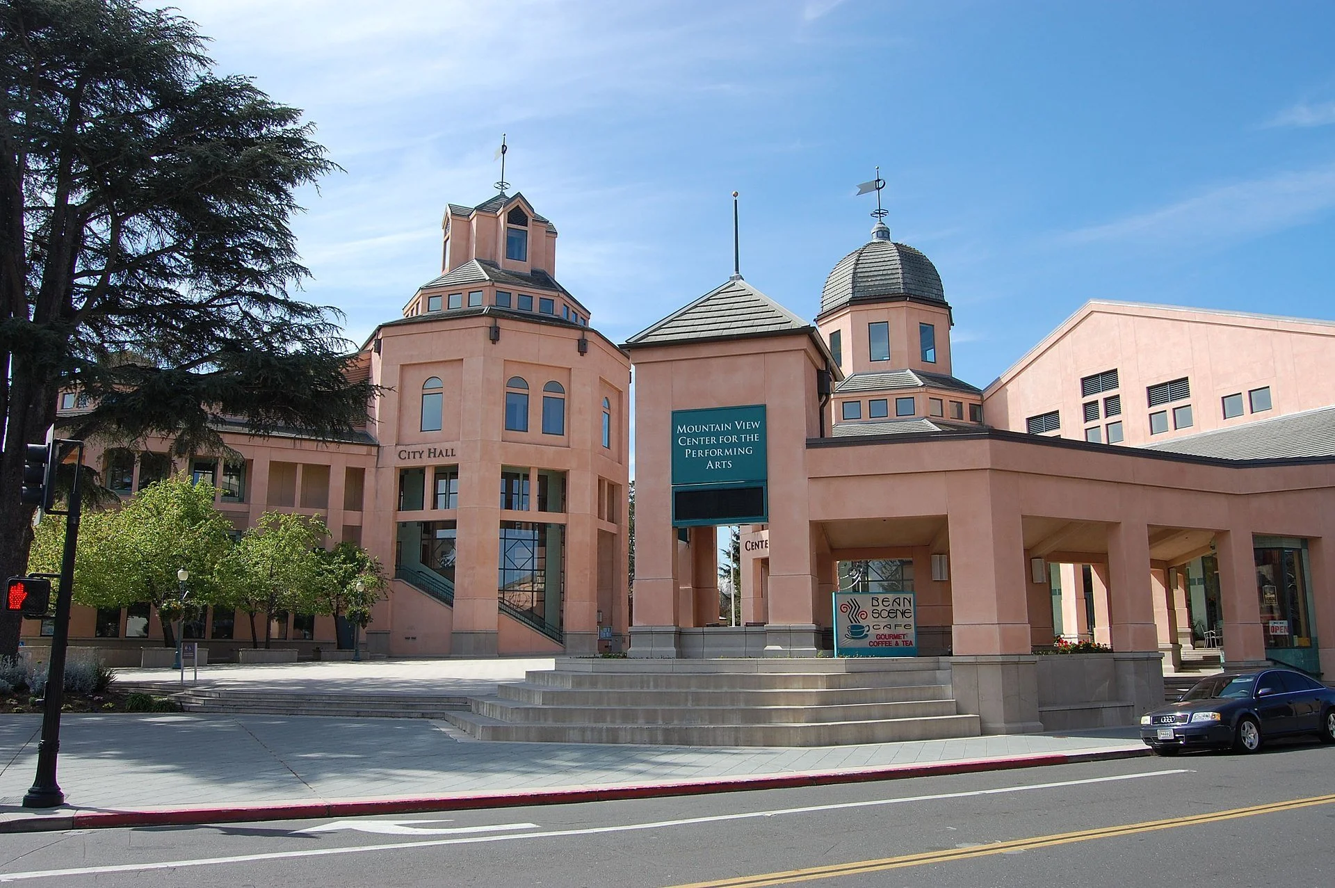 Mountain View City Hall and Center for the Performing Arts in Mountain View, California