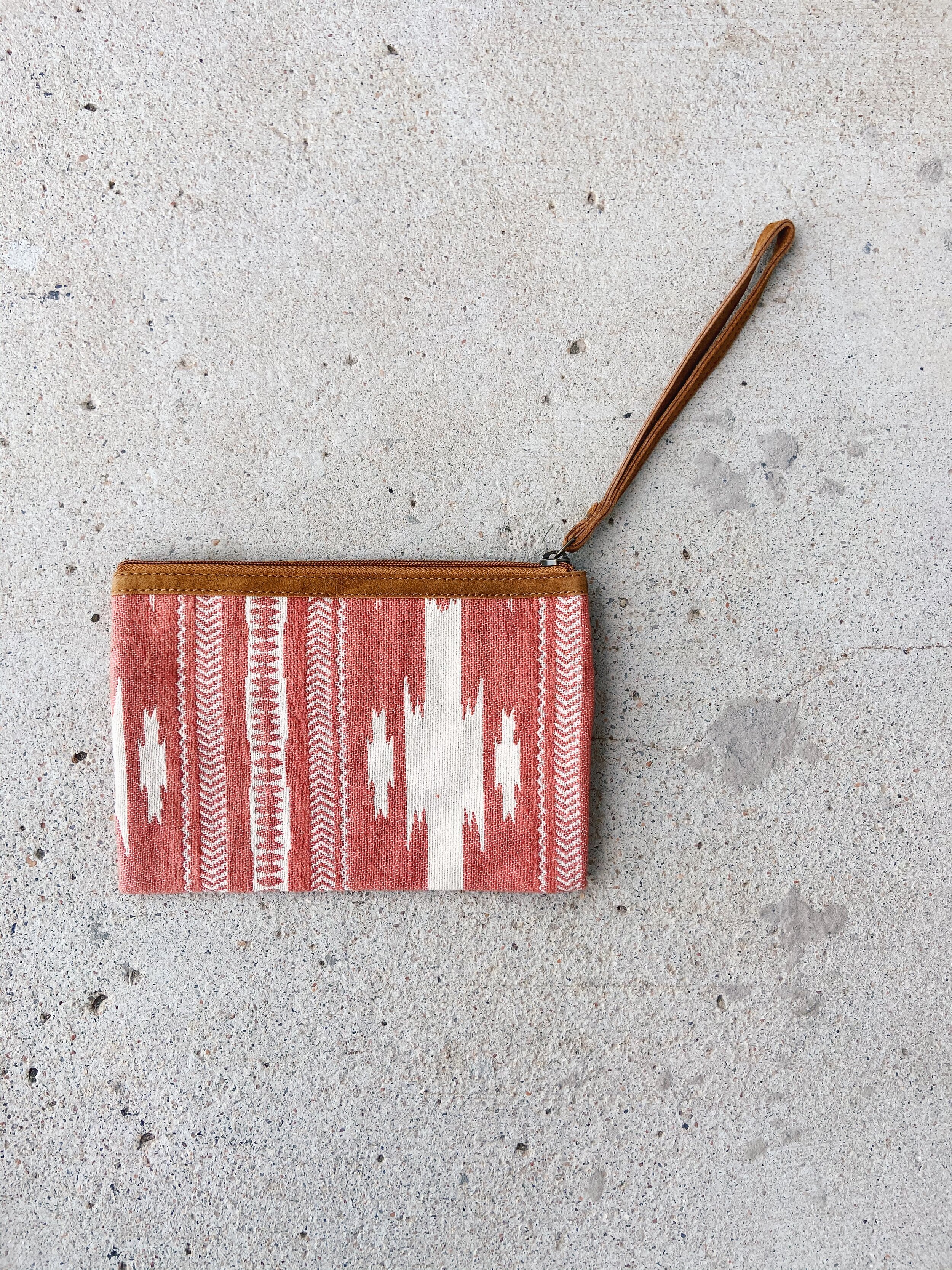 red rover clutch, fair anita