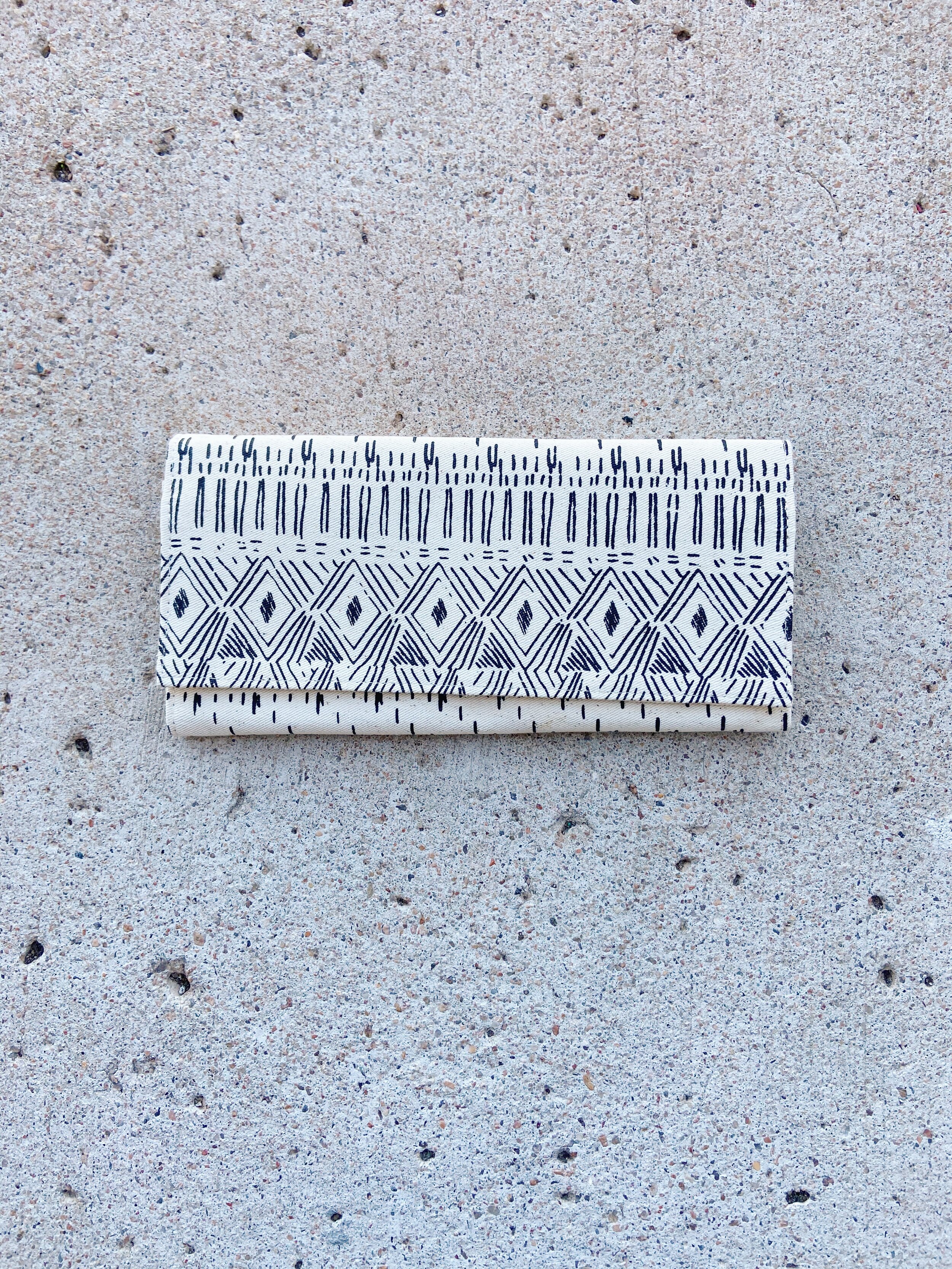 White Diamond Clutch Wallet, Fair Anita