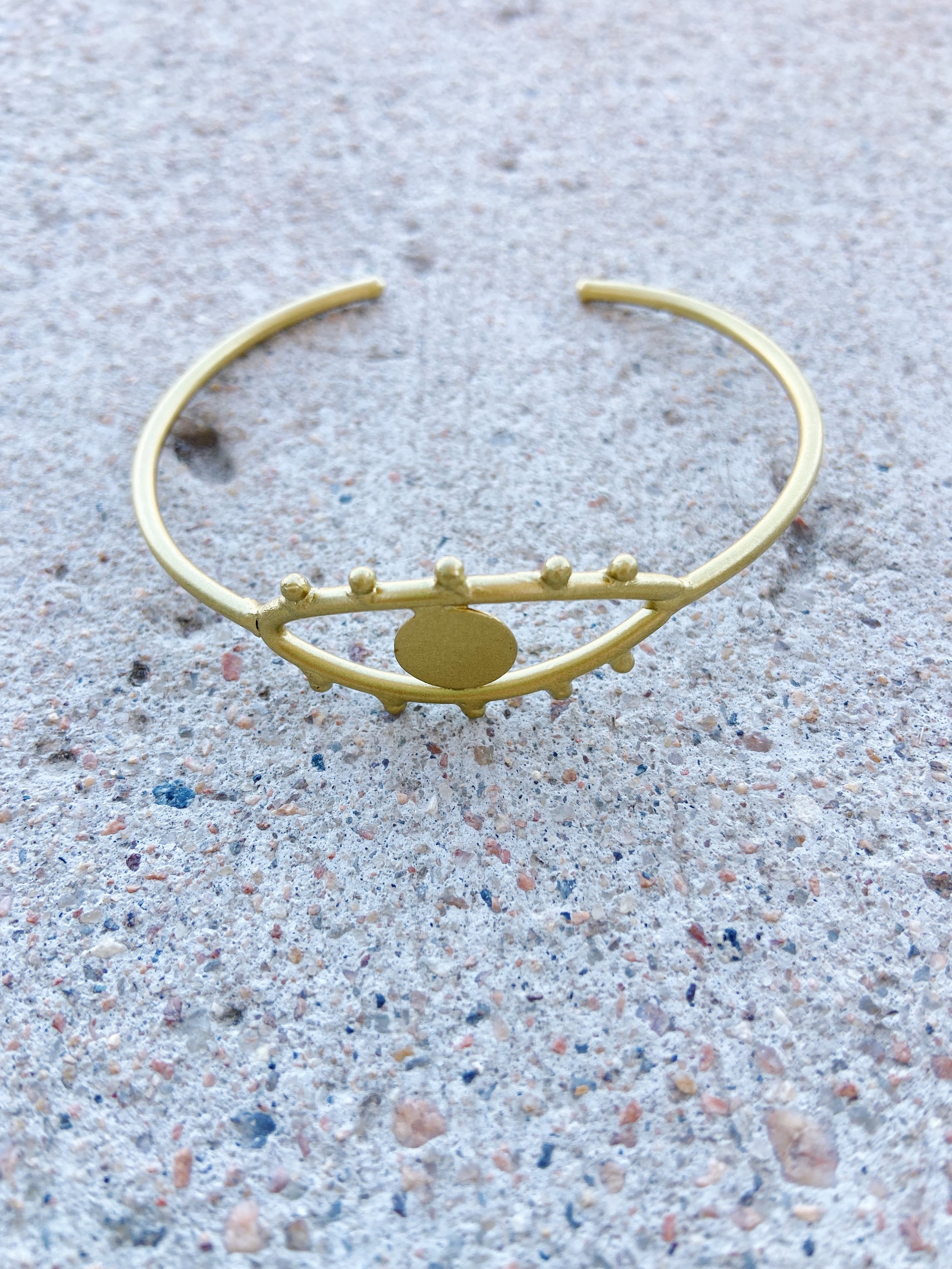 Eye to Eye Bangle, Mata Traders