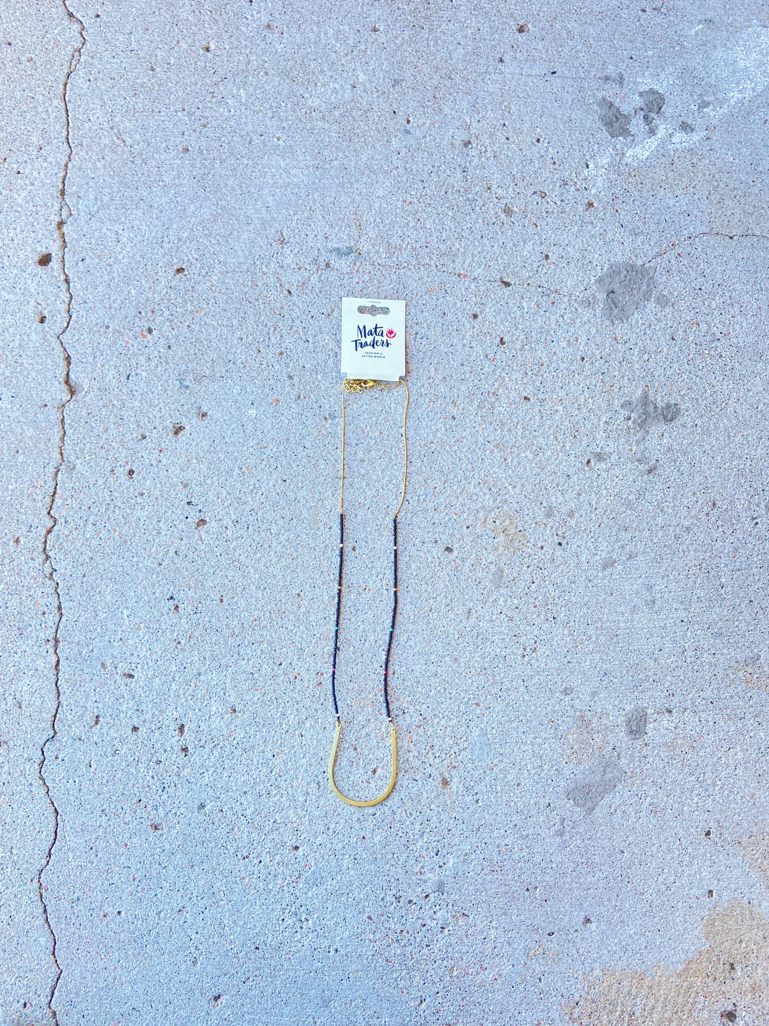 Carolina Necklace, Mata Traders, long shot