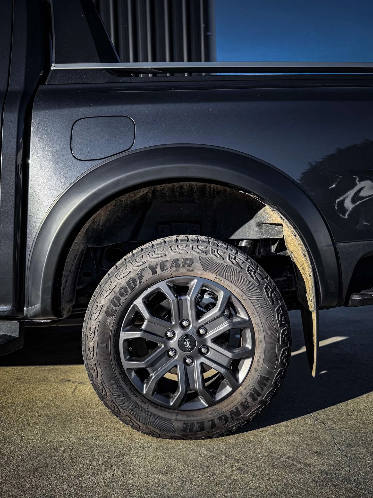 Ford Ranger Next Gen Wildtrak No Drill Flares.jpg