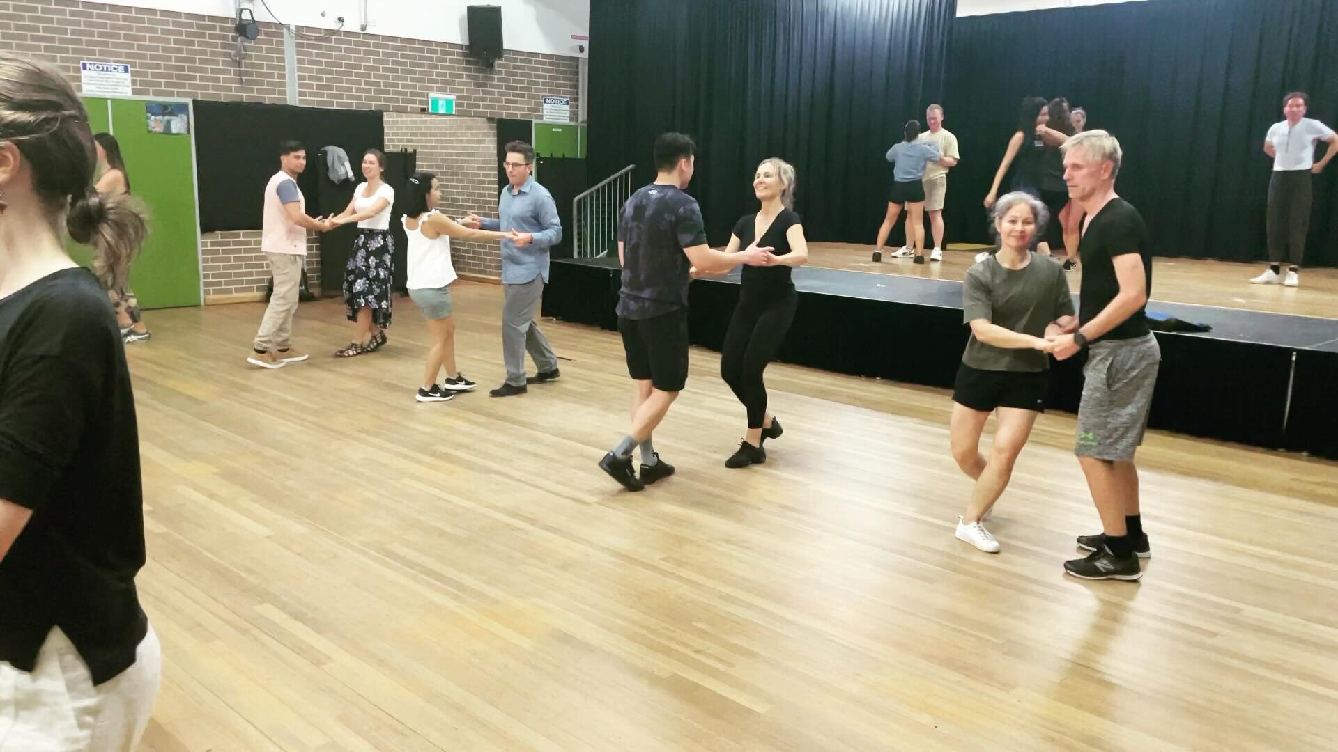 Great vibes on our Tuesdays Salsa &amp; Bachata classes 03/10.
Come and join us!! Mondays, Tuesdays and Thursdays.
.
#salsadance #bachata #salsadancing #latindance #dance #danceclasses #bondi #bondibeach #joinus #followus #reggaeton #mambo