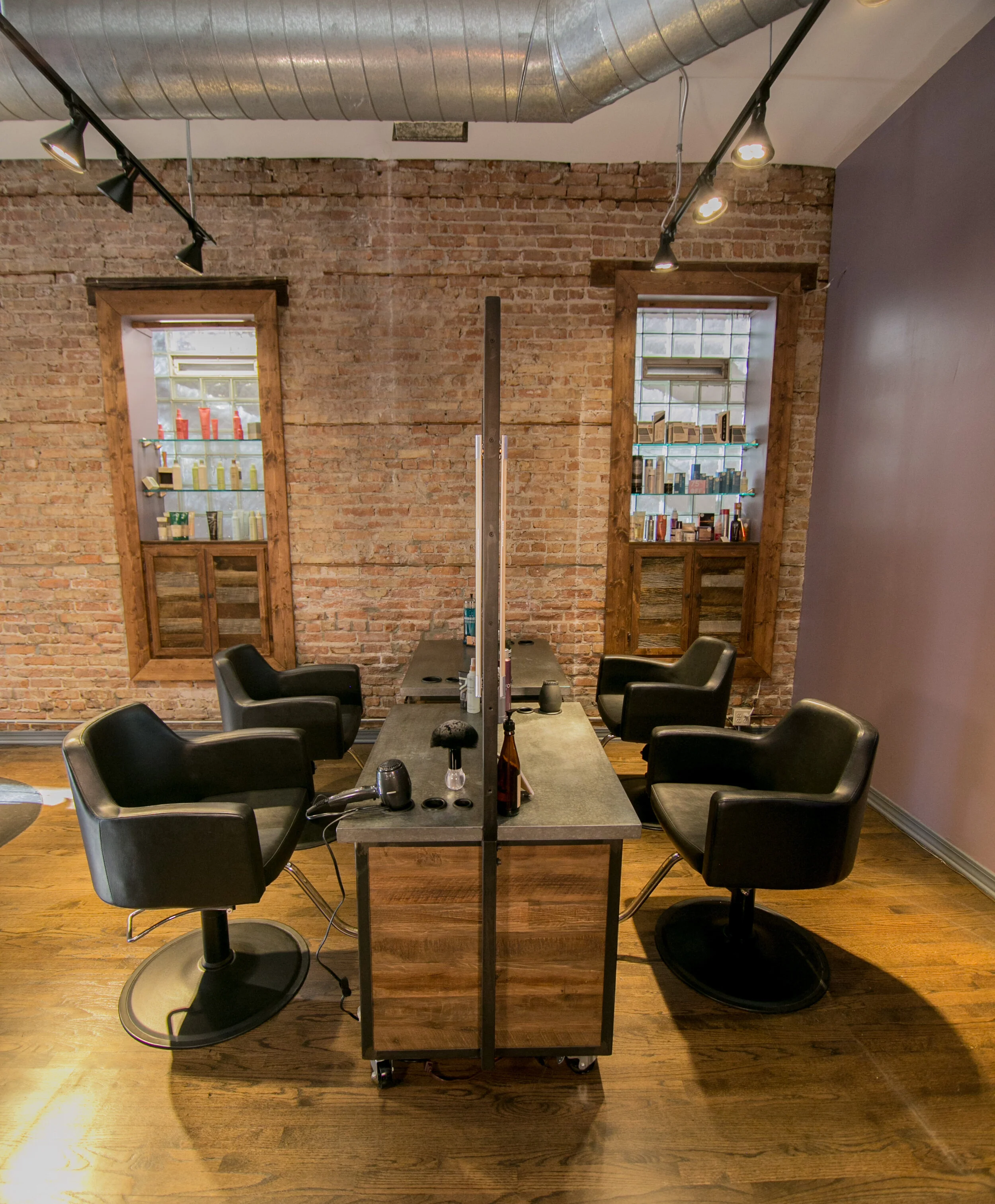 Contact 3 — Kchula | Hair Salon