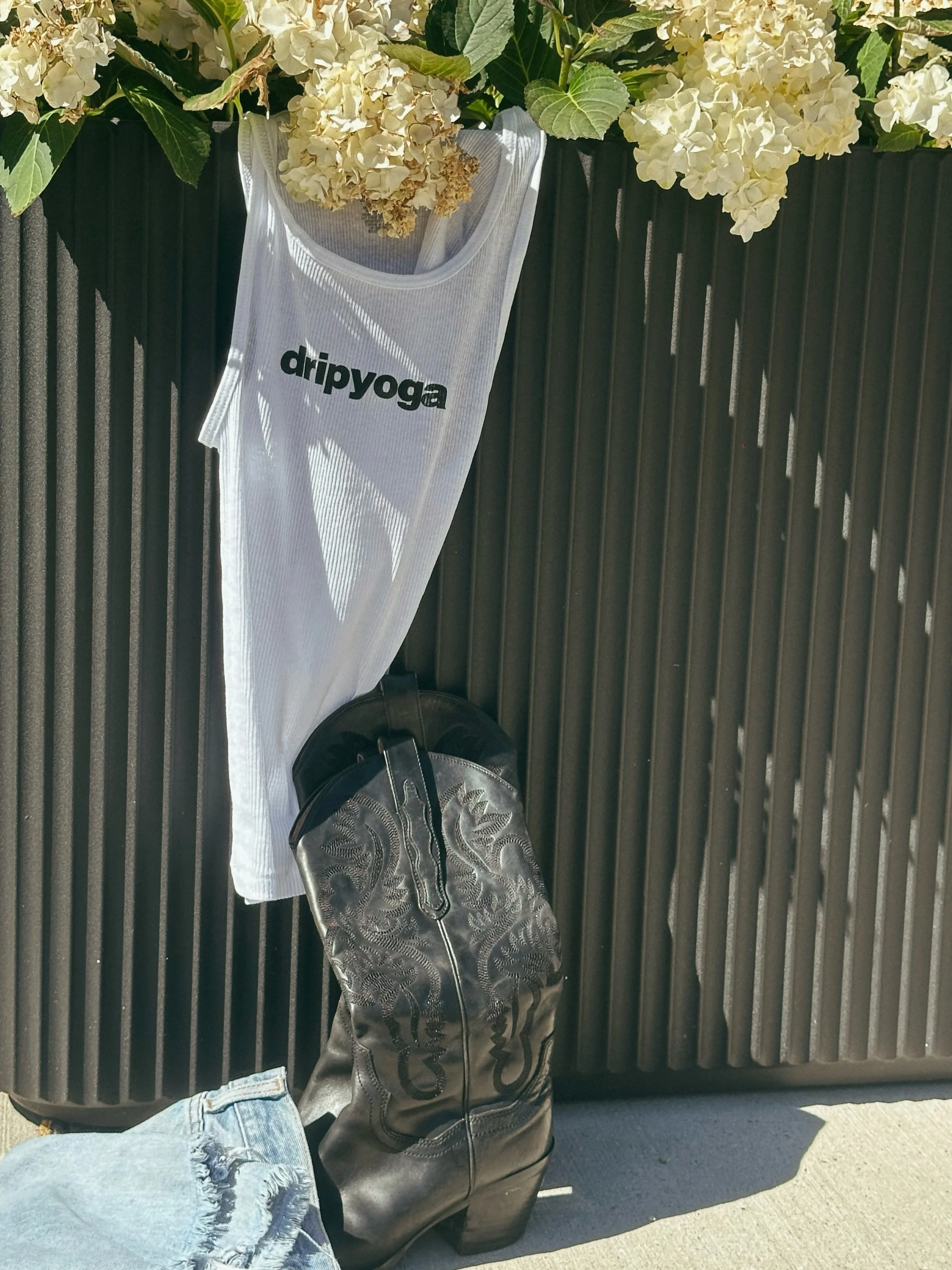 made to layer, cut, and stretch this all white tank has a soft vintage feel you can just live in 🤍✂️