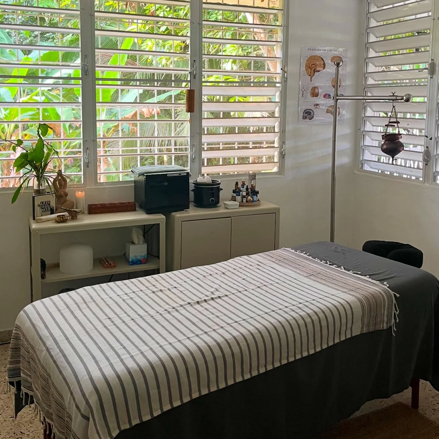 Not everything ends gently. 

The last several months I&rsquo;ve been grieving letting go of this space that held me through SO much. 

My home&hellip; my first real sanctuary here en Puerto Rico after a decade nomadic traveling &amp; co-living in th