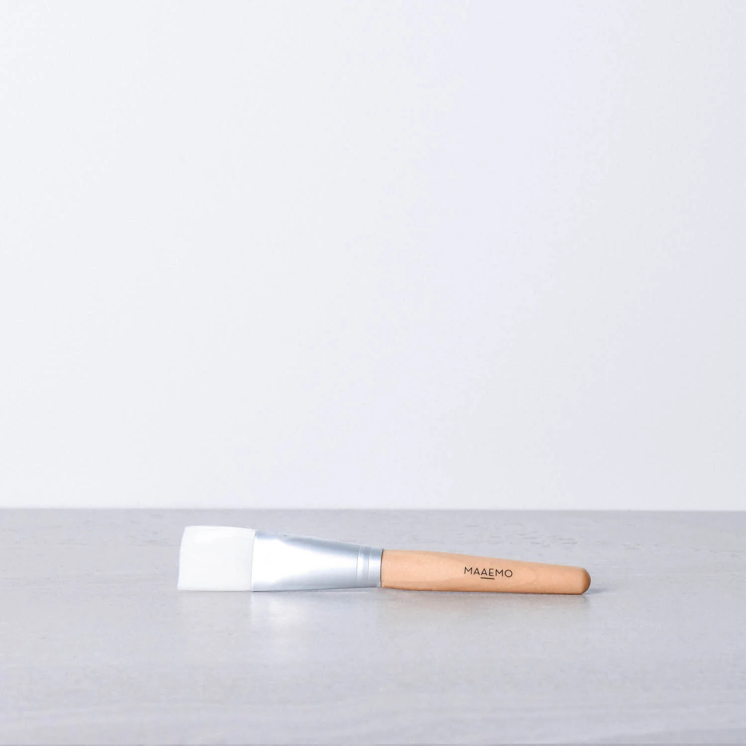 MAAEMO Facial Treatment Brush