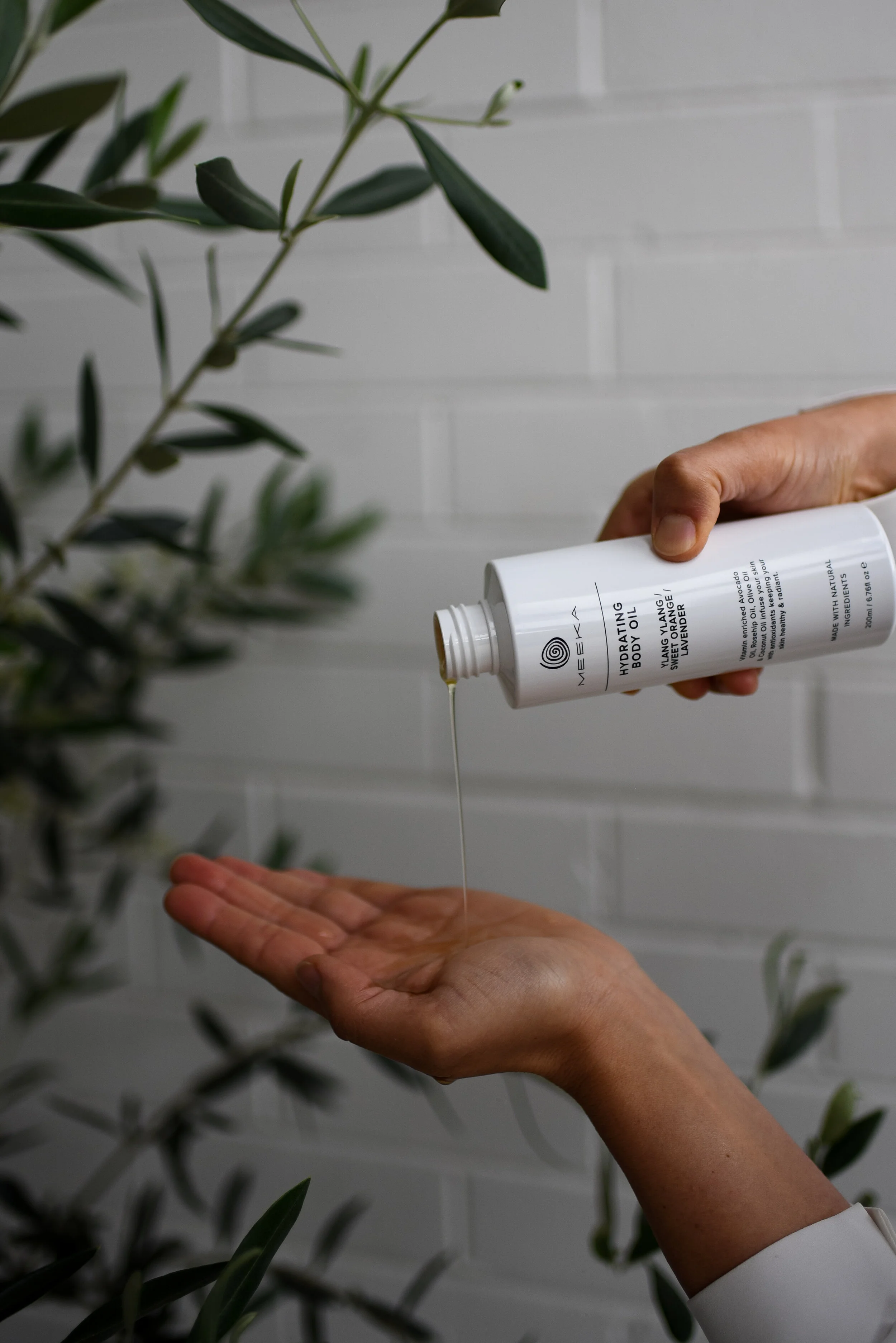 Hydrating body oil 2.jpg