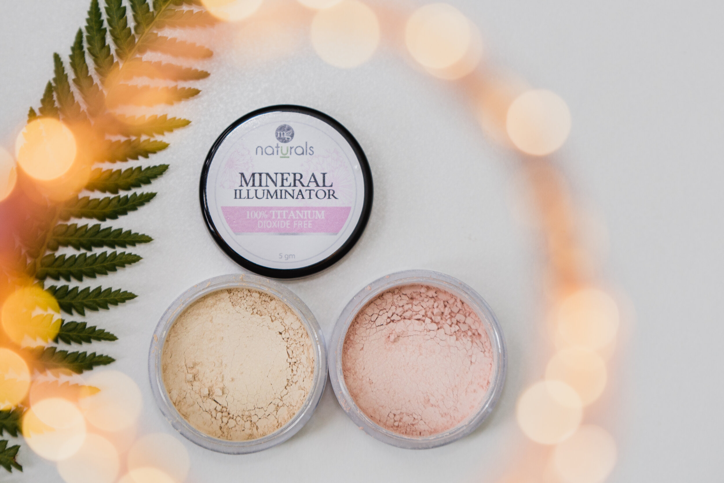 MG NATURALS Mineral Illuminator Powder