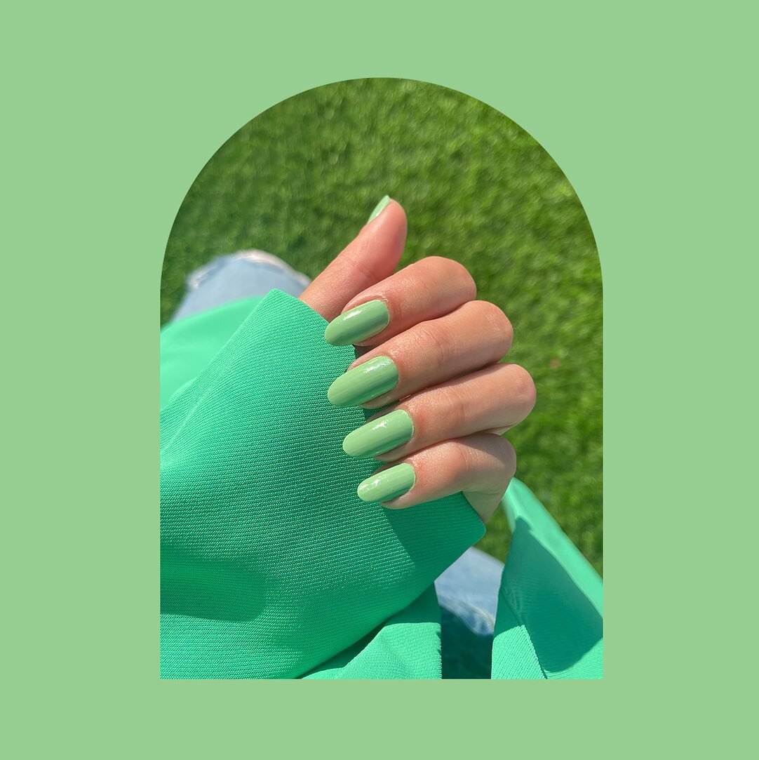 Express to Impress ☘️ by @essie

#beauty #nails #nailart #nailsofinstagram #manicure #nail #beauty #nailsonfleek #nailstagram #nailsoftheday #instanails #nailstyle #inspire #naildesign #nailsart #nailswag #naildesigns #nailpolish #nailsnailsnails #na