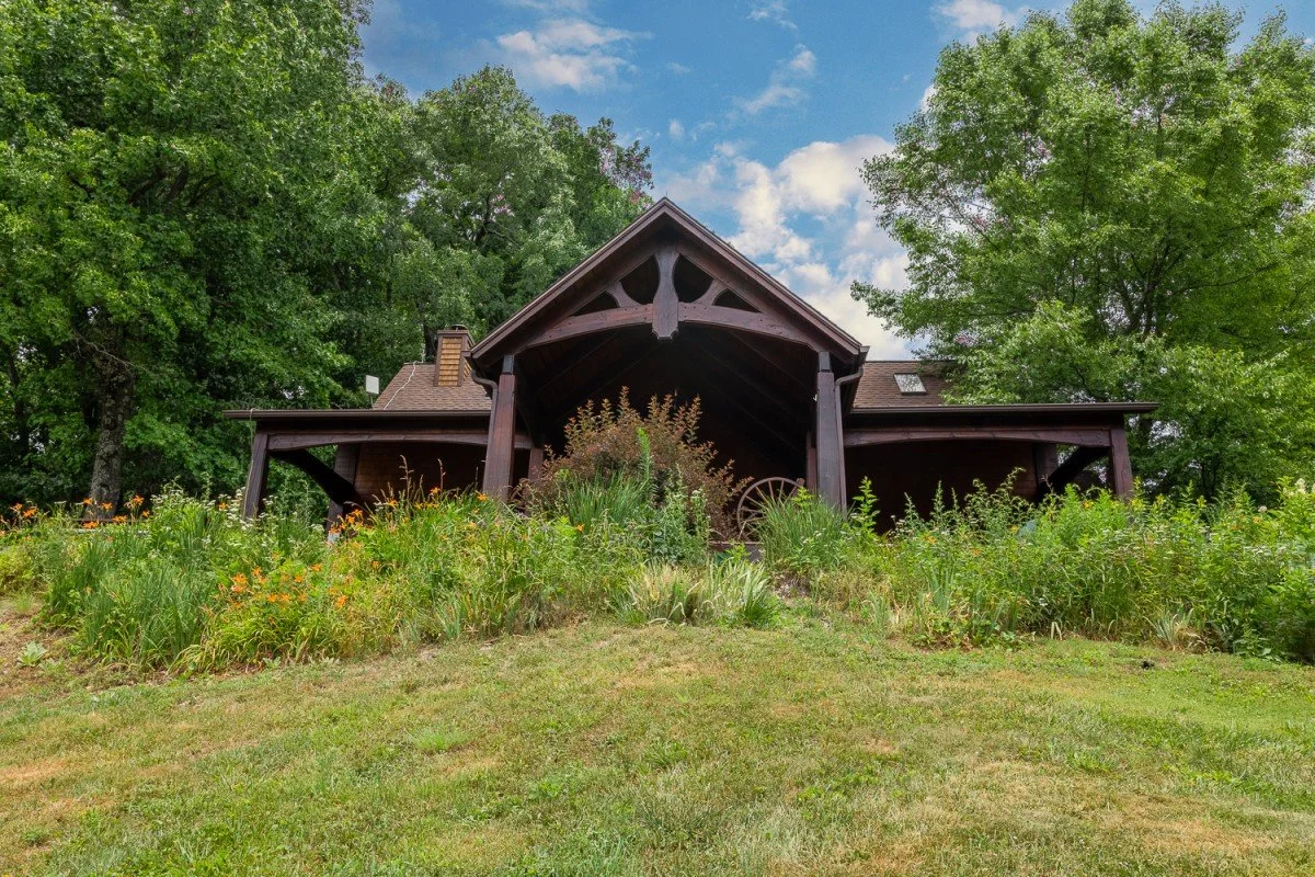 bearwallow-cottage-asheville.jpeg
