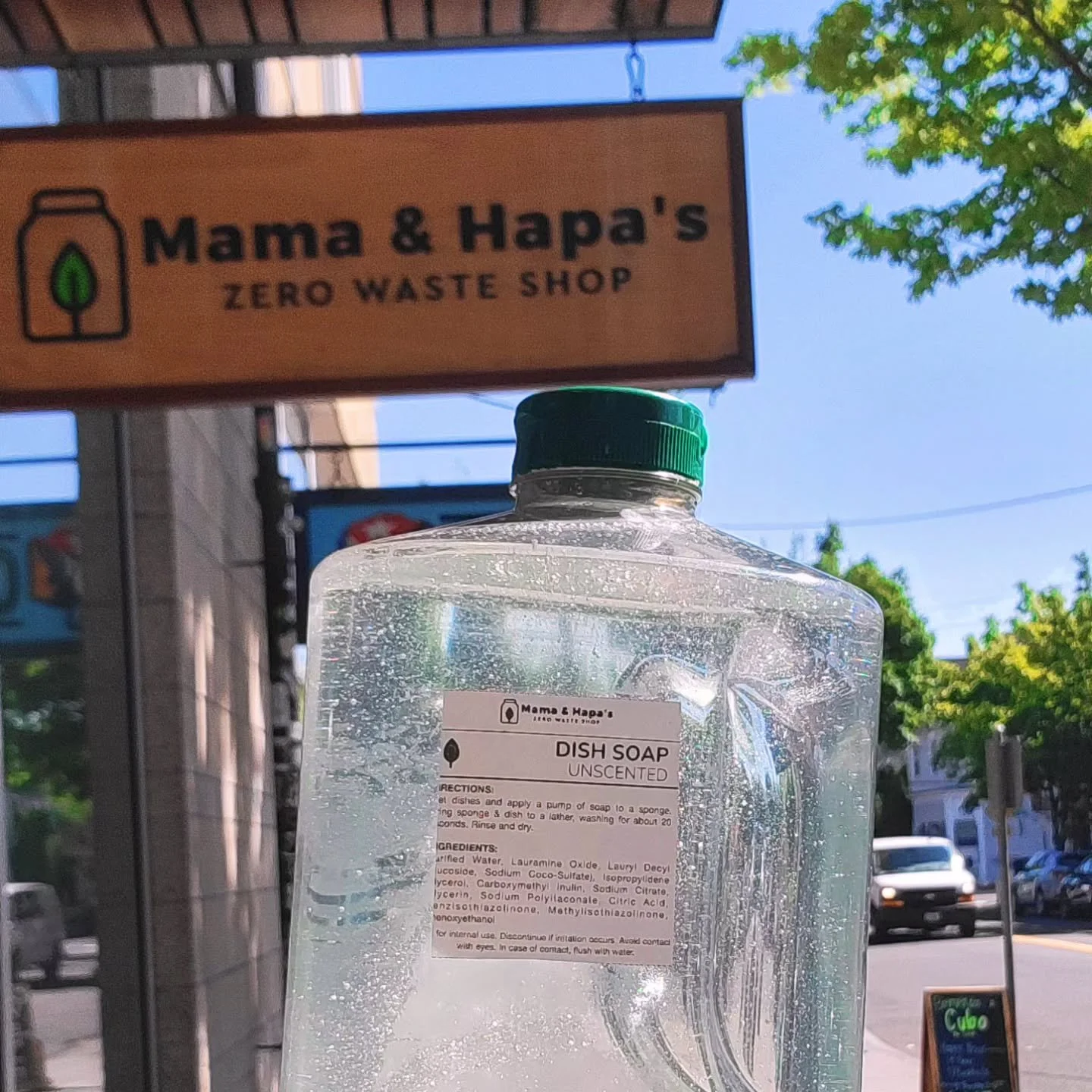We do our best to support local and zero waste businesses whenever possible! 🐛

Mama &amp; Hapa's is our solution to things like dish soap. Prices are great, and refilling is so easy. This is not an ad, we just love them 💚

🌻🌻🌻🌻🌻🌻🌻🌻

#fucka