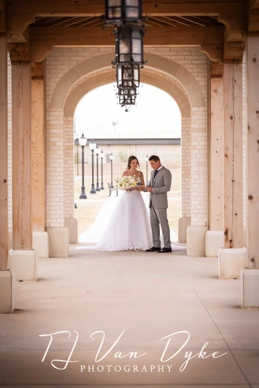 Kate & JC First Looks-6267.jpg