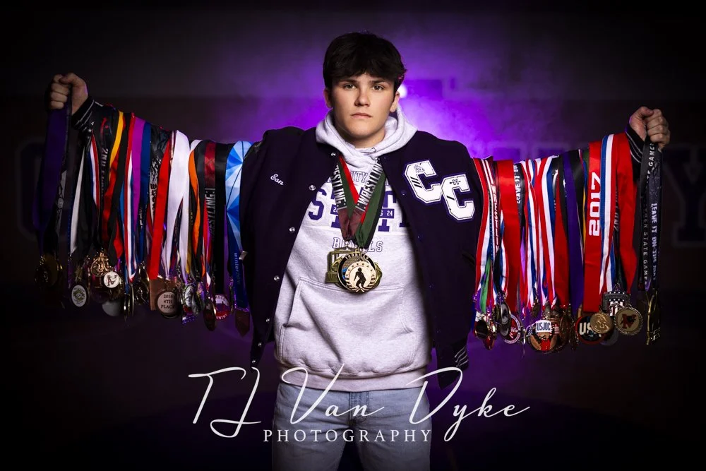 Ean Wells Senior Portraits-41.jpg
