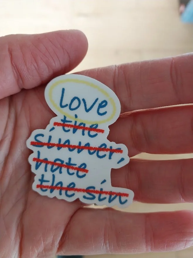 Does scripture really say “hate the sin, love the sinner?”