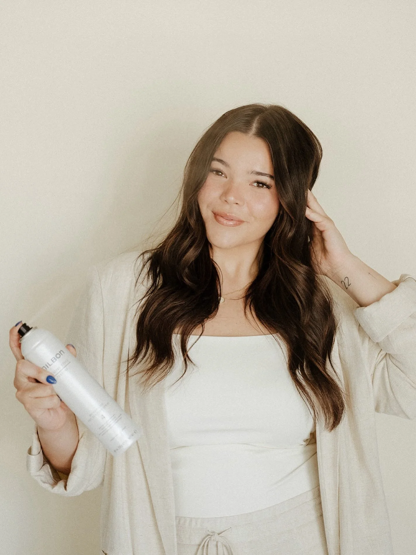 Meet SKYLER,

thrives on being on a plane, wine tasting with the girls, Diet Coke runs, seeing her long distance bae, sunny days on a boat, being an auntie + of course, matcha 💛

salon things that make her happiest: sharing stories + laughs with her