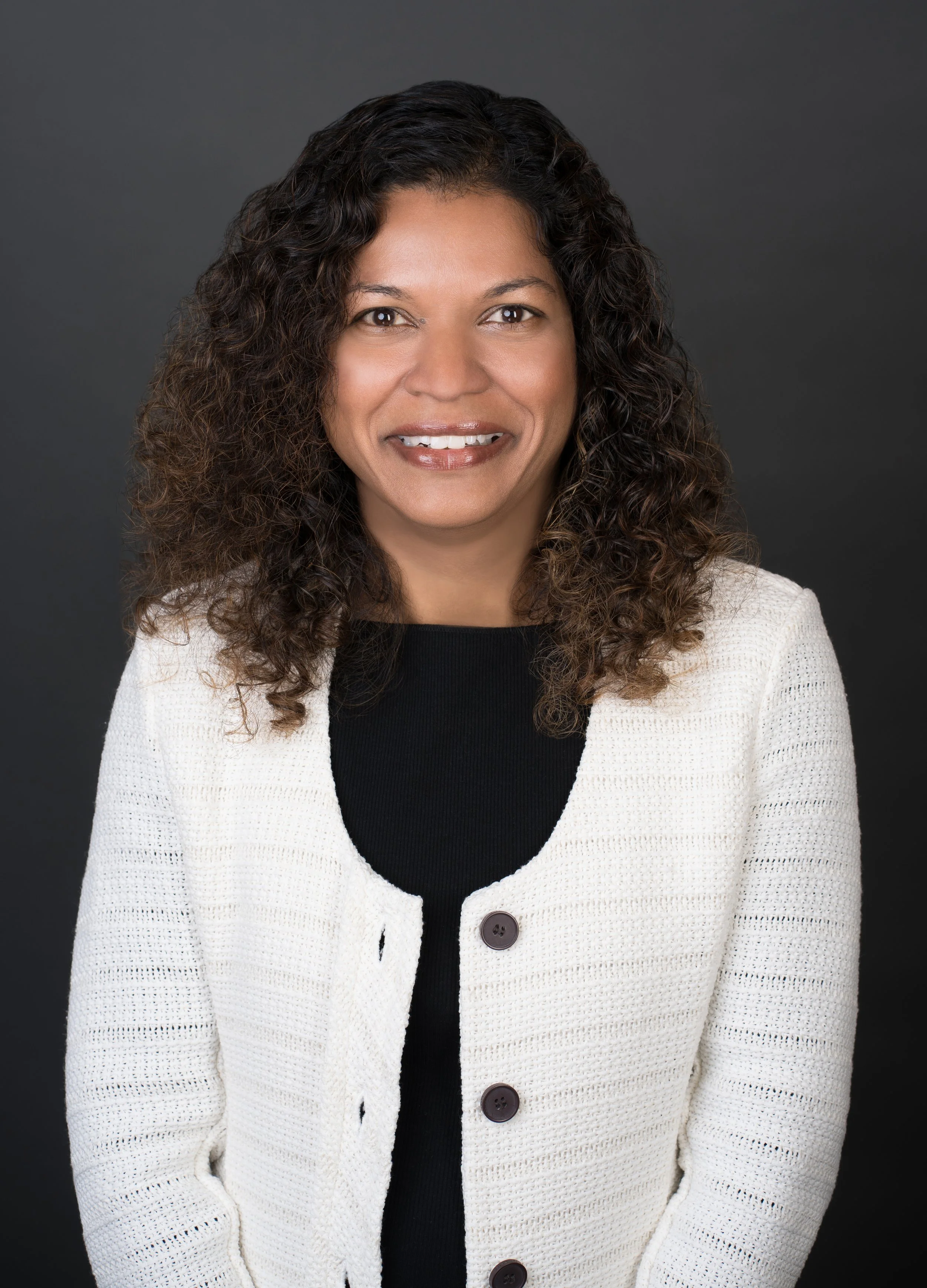 04_2024-04-18_50 Headshots for Cisco - Niloofar.jpg