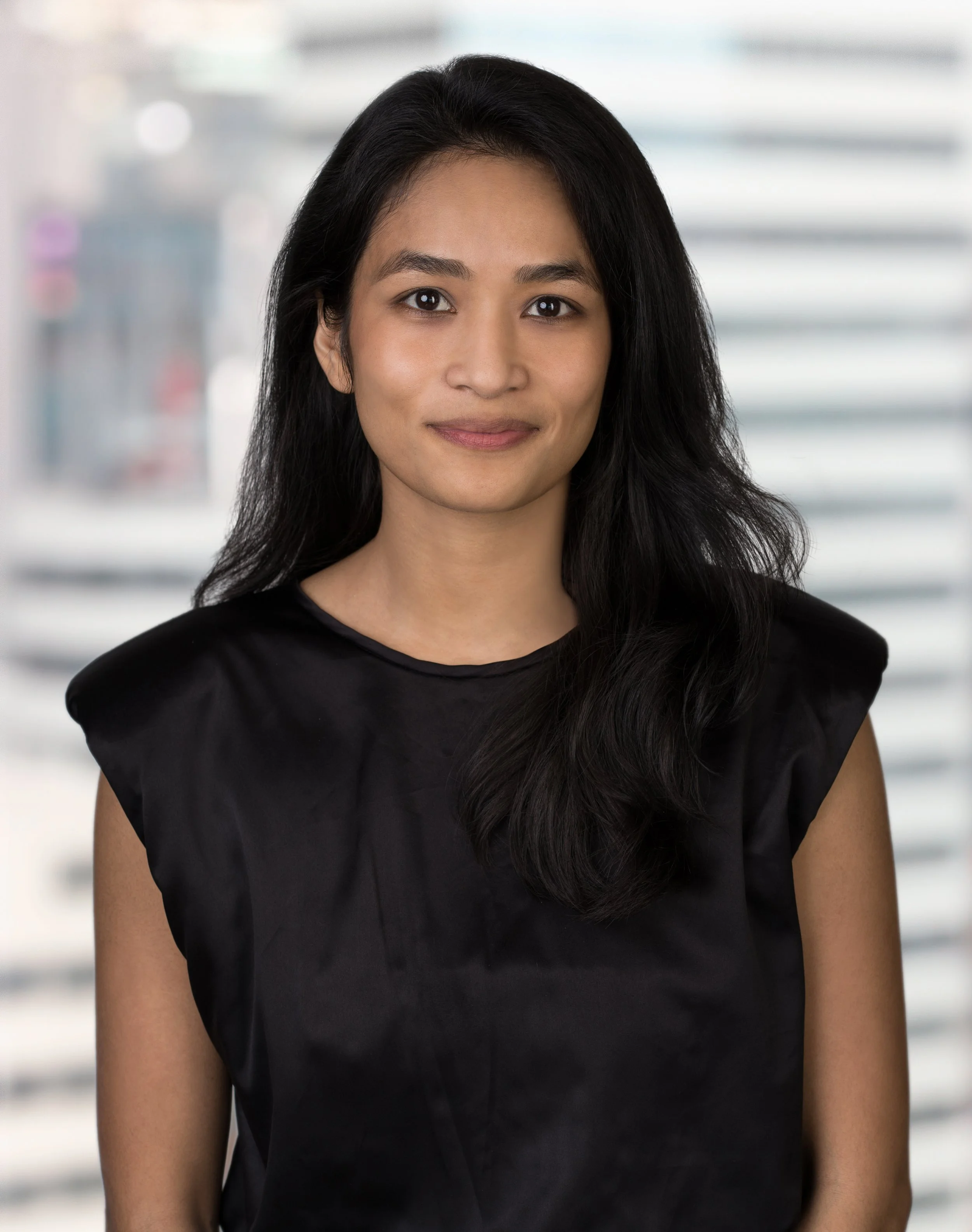 01_2023-12-13_8-10 Headshots for Freestone Grove Partners - Camilla.jpg