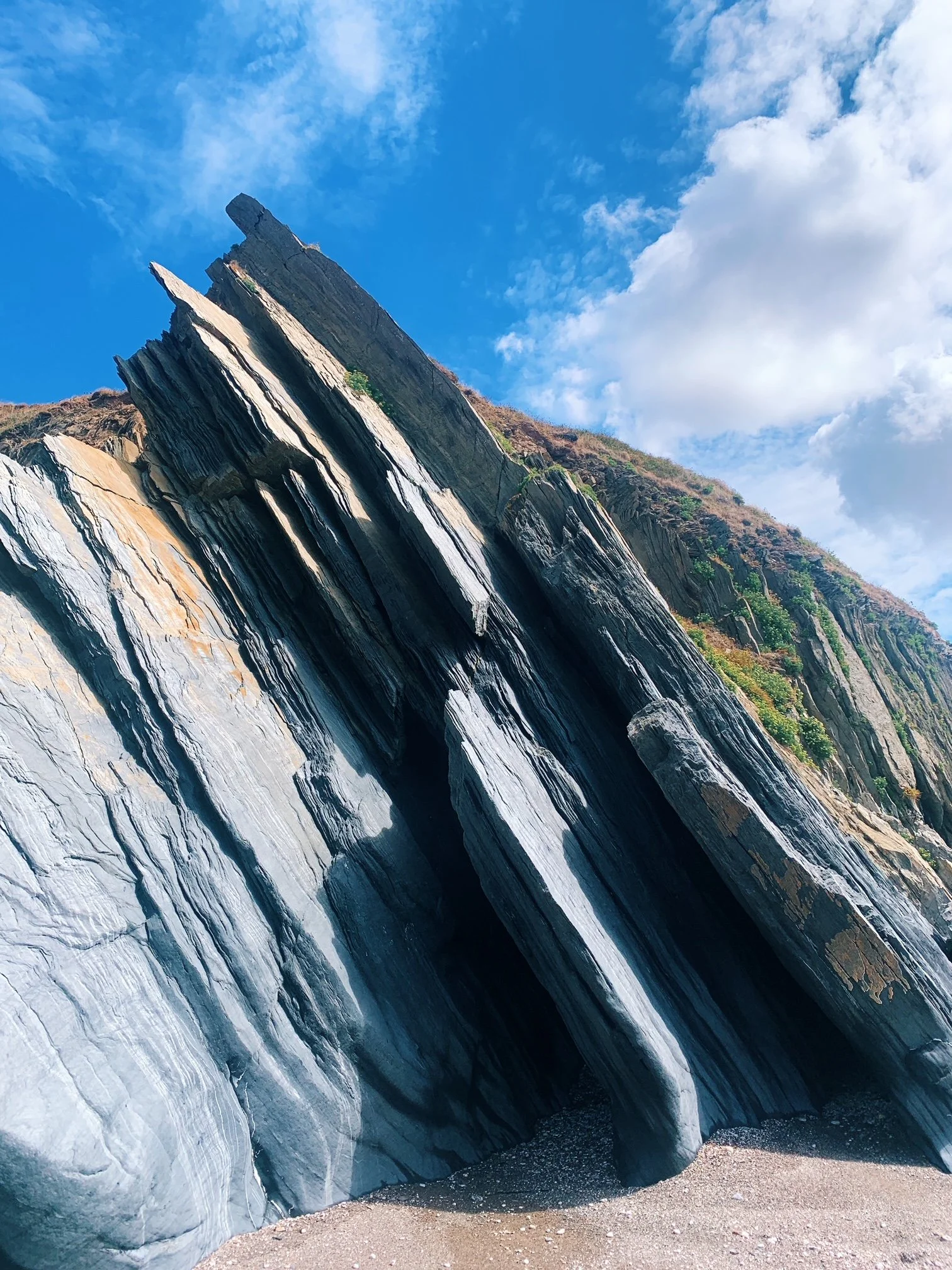 Rock formations at Ayrmer Cover