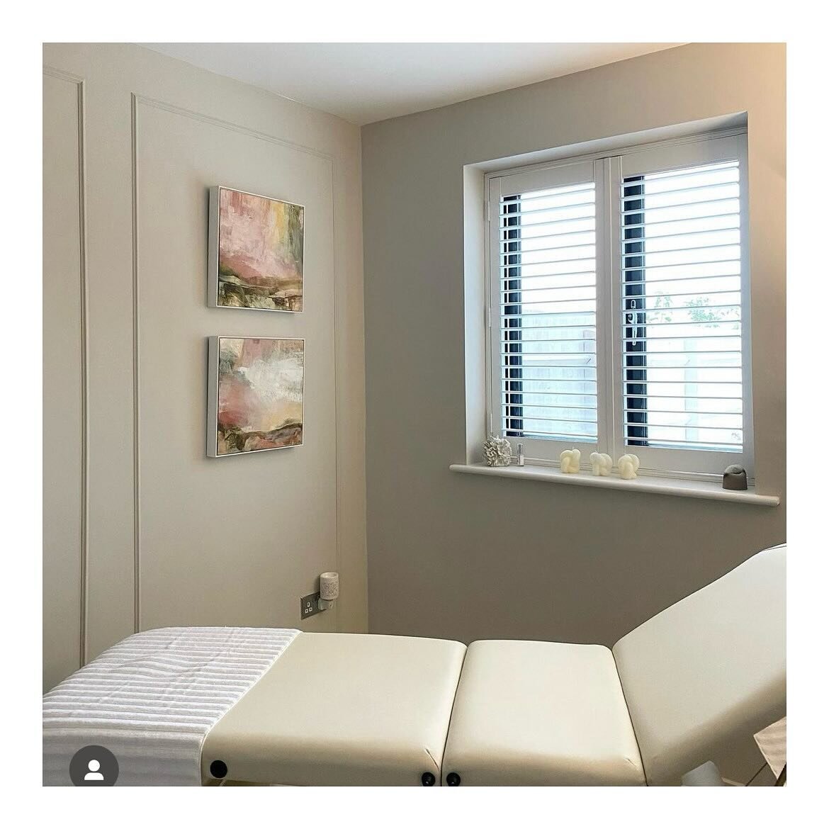 How good do these paintings look in this neutral interior? This calming space is @r.skin.aesthetics treatment room in Norton, Worcestershire.

&lsquo;Subtle Impressions of Spring&rsquo; &amp; &lsquo;Ethereal Eden&rsquo; are light airy landscapes made