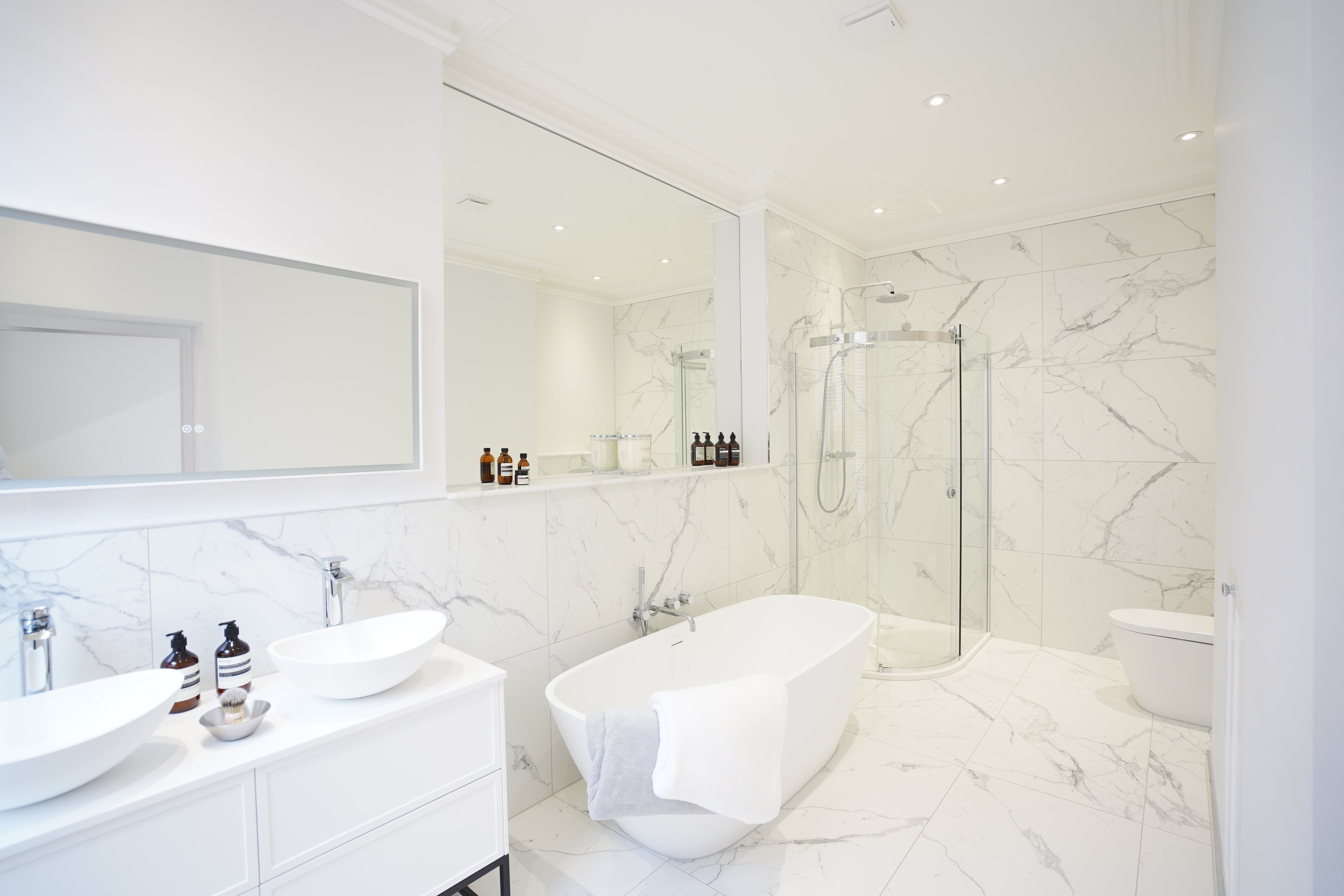 6. Sloane St - Master bathroom.jpeg