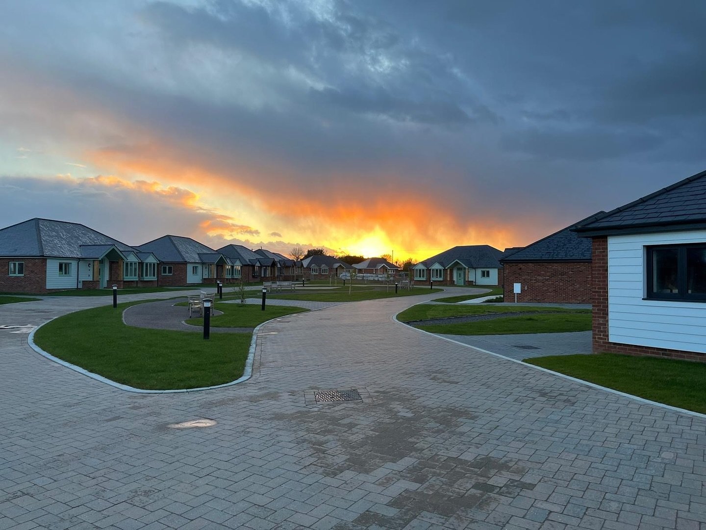 🏗️ Exciting News Alert! 

Construction is making huge progress at @burnham_waters , and we&rsquo;re thrilled to announce that the first residents have officially moved in! 🎉🔑🏠. 

#NewBeginnings #CommunityLiving #ConstructionUpdate