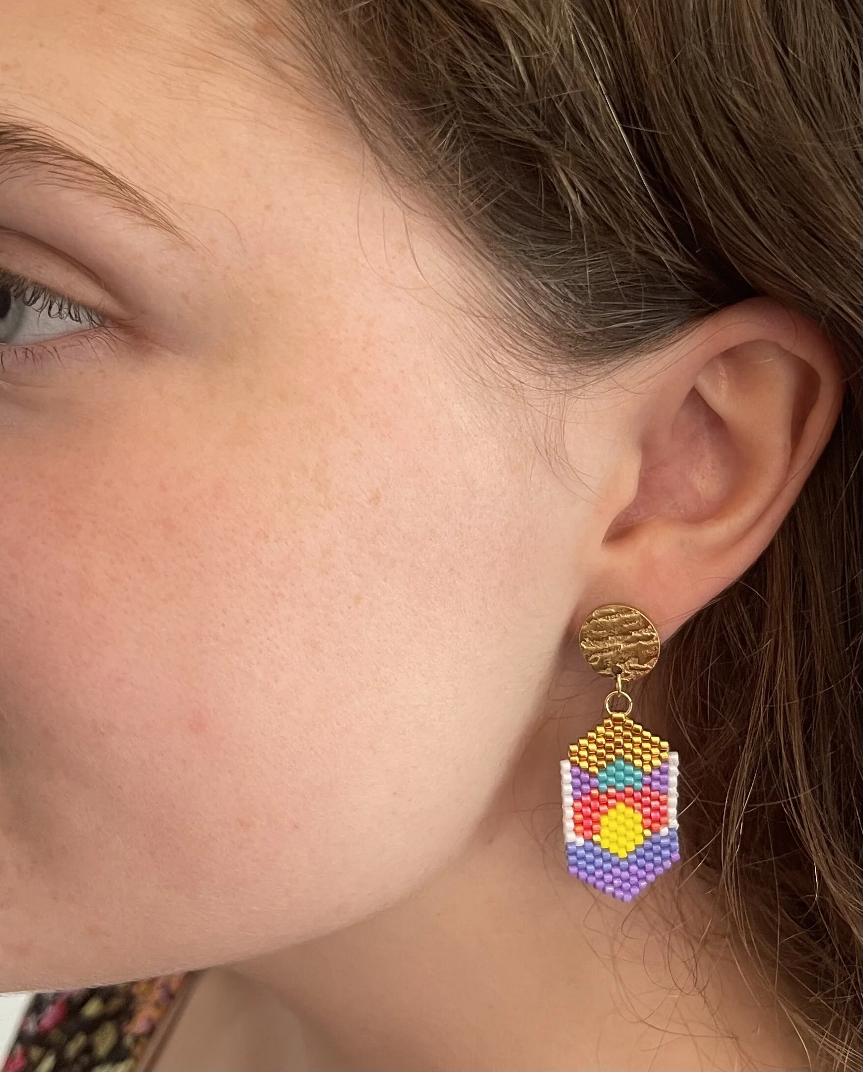 FBF0D1AA-3240-4C0E-B0D4-4B22A01DC308