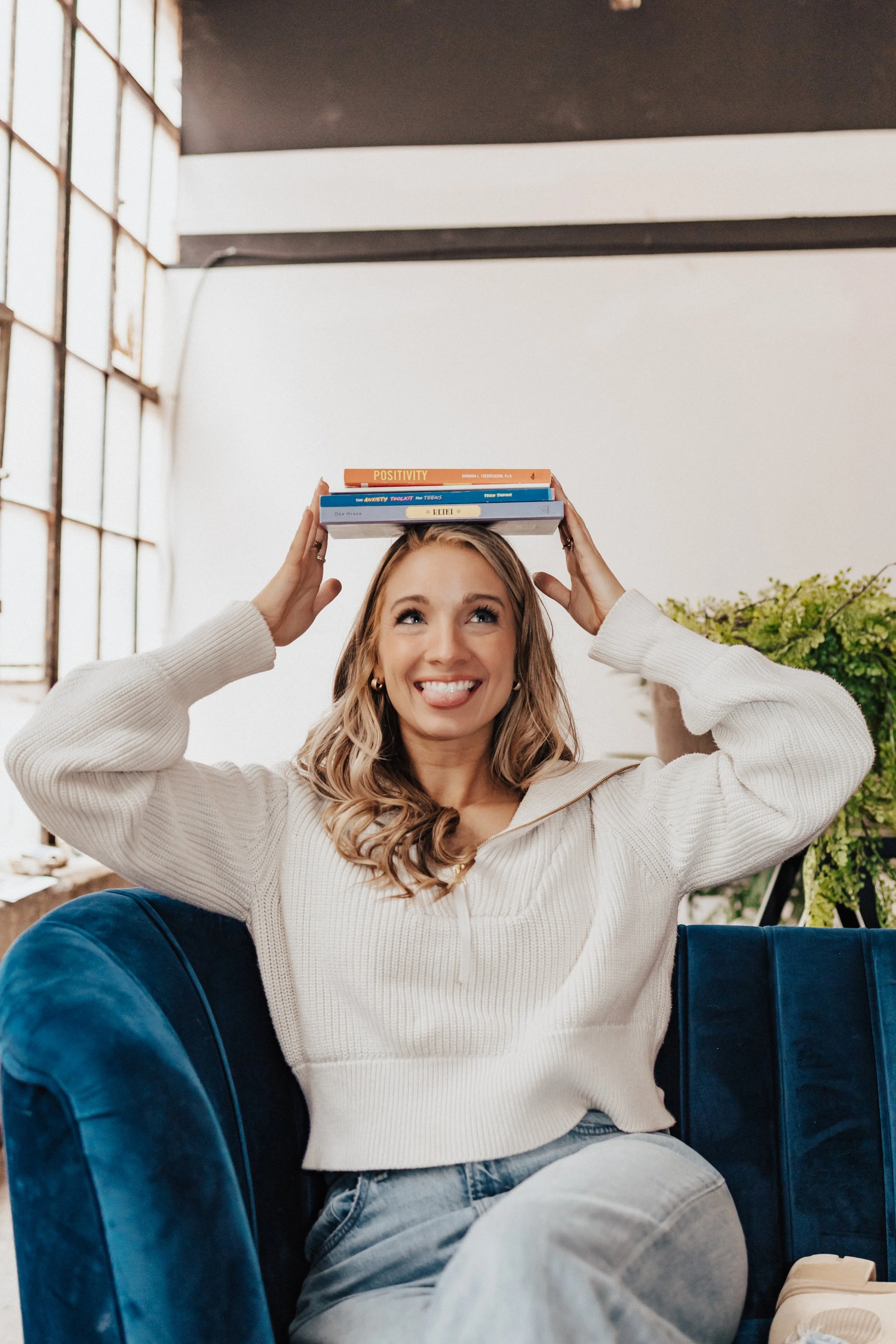 Marie Personal Brand_Jennifer Syl Photography-75.jpg