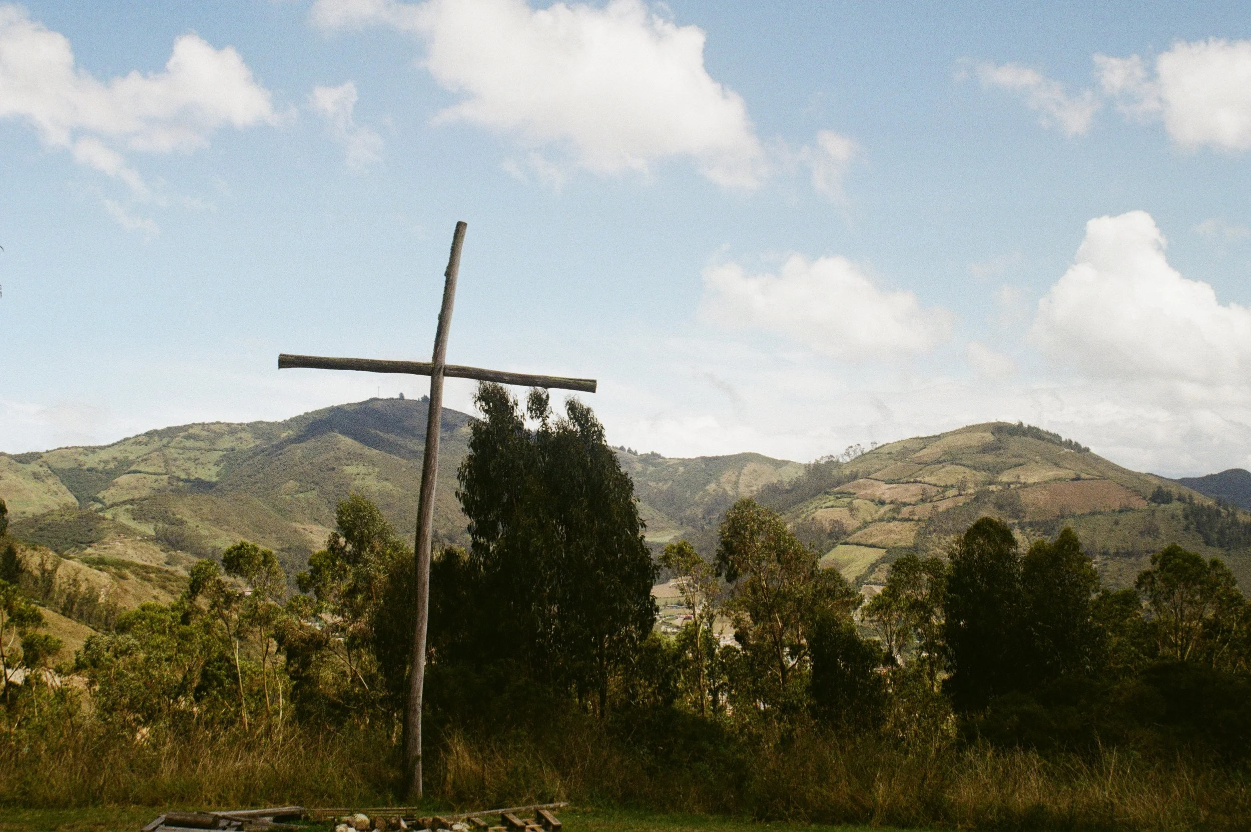 Cross at El Refugio